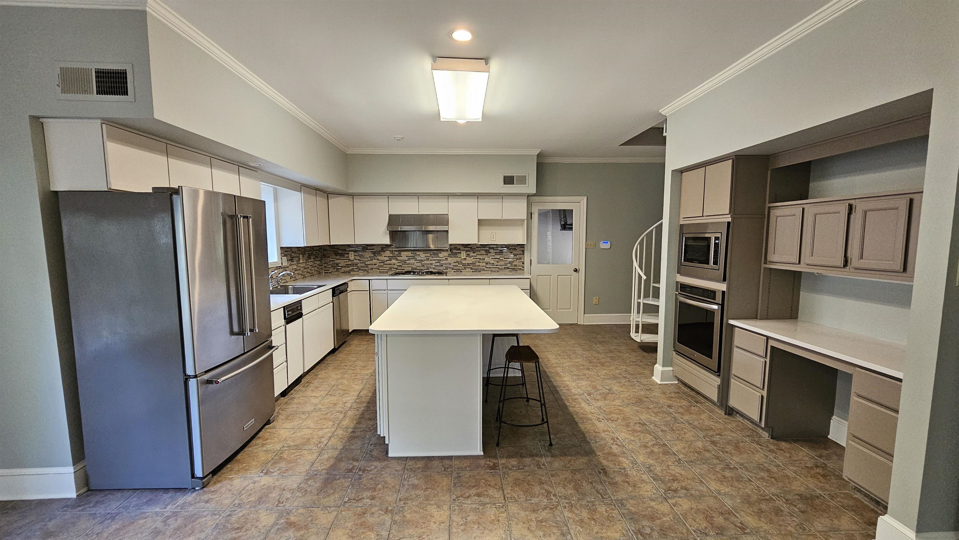 8486 Hunters Forest Cv Property Photo 12