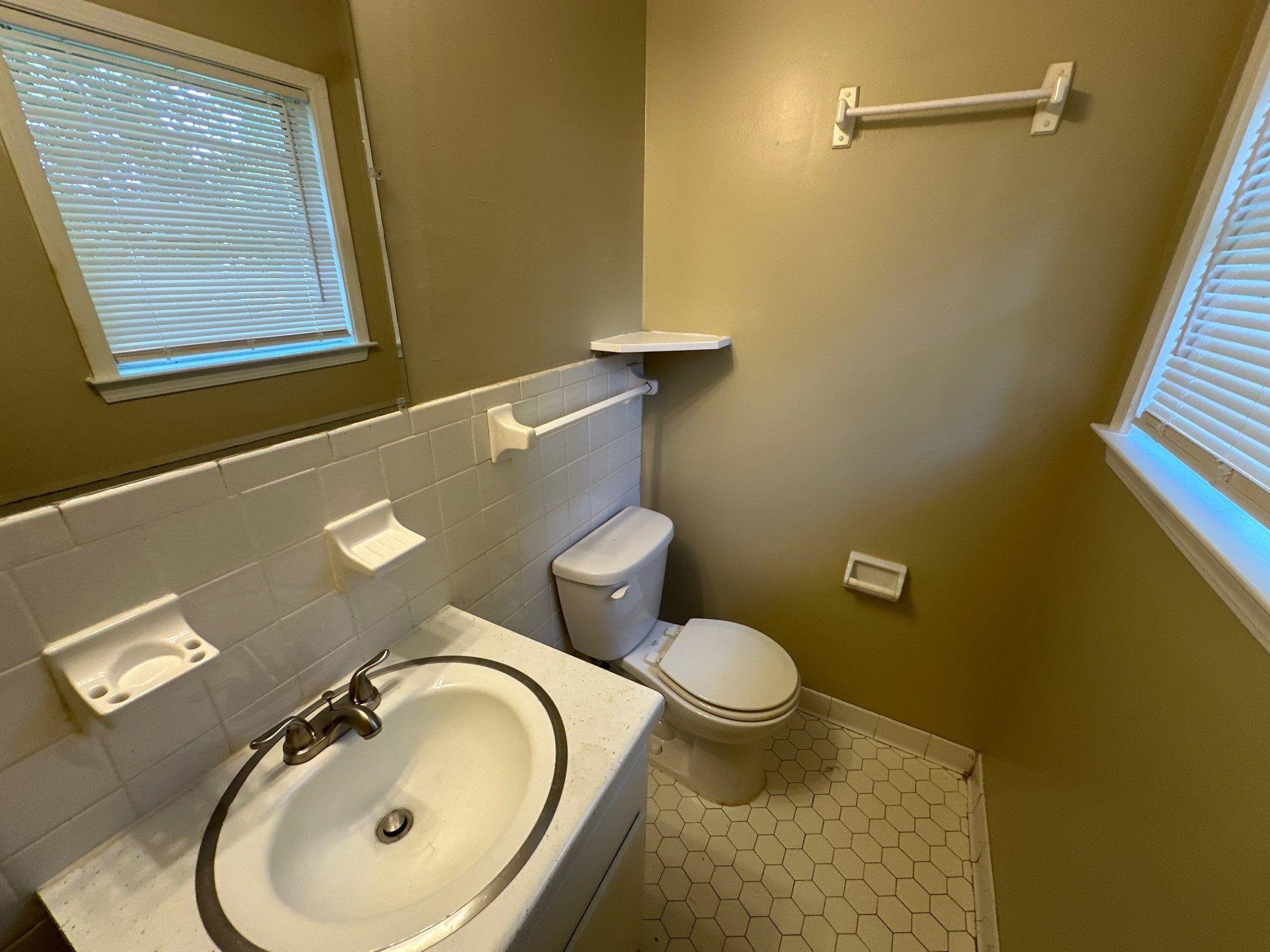 2574 St Elmo Ave Property Photo 4