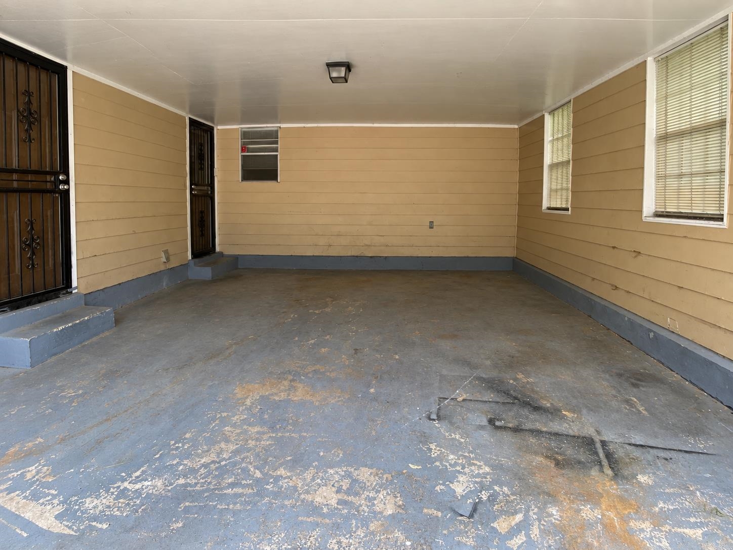 2574 St Elmo Ave Property Photo 14