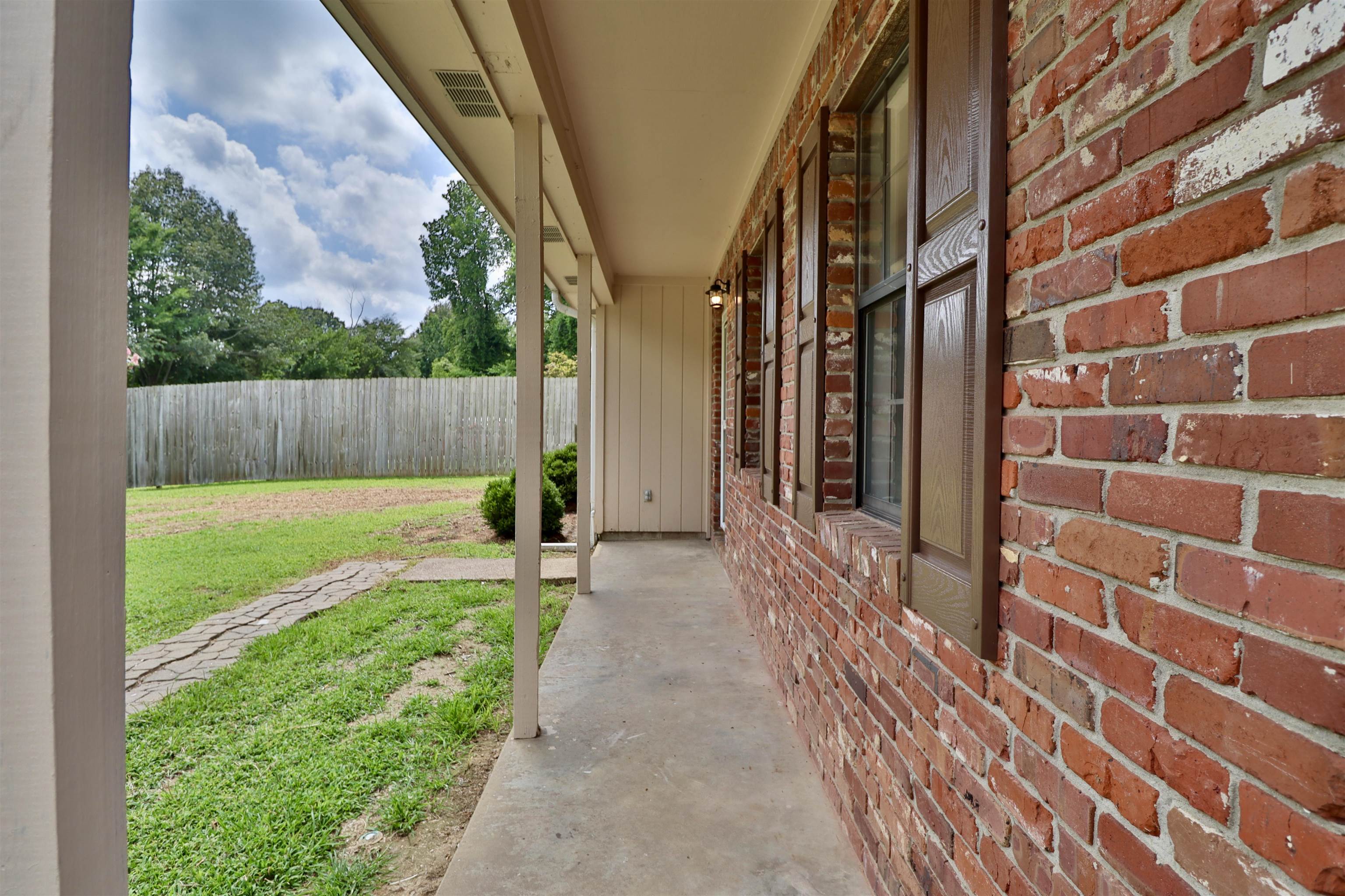 80 Long Hole Rd Property Photo 3