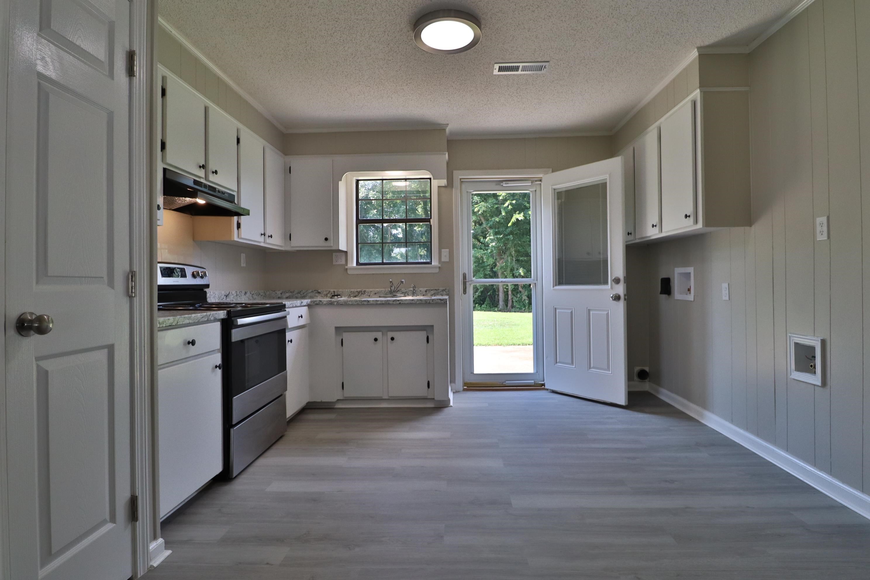 80 Long Hole Rd Property Photo 4