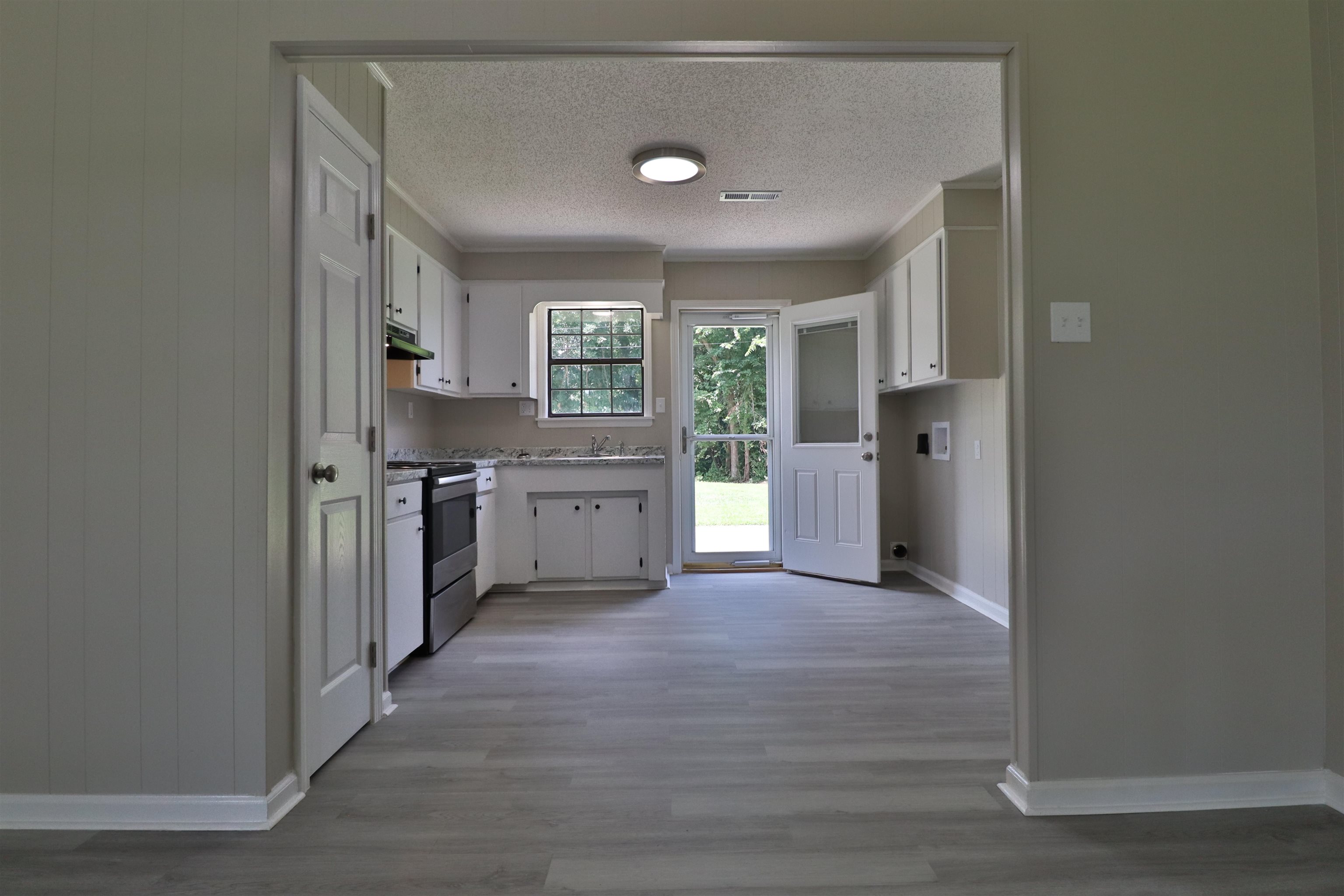 80 Long Hole Rd Property Photo 11