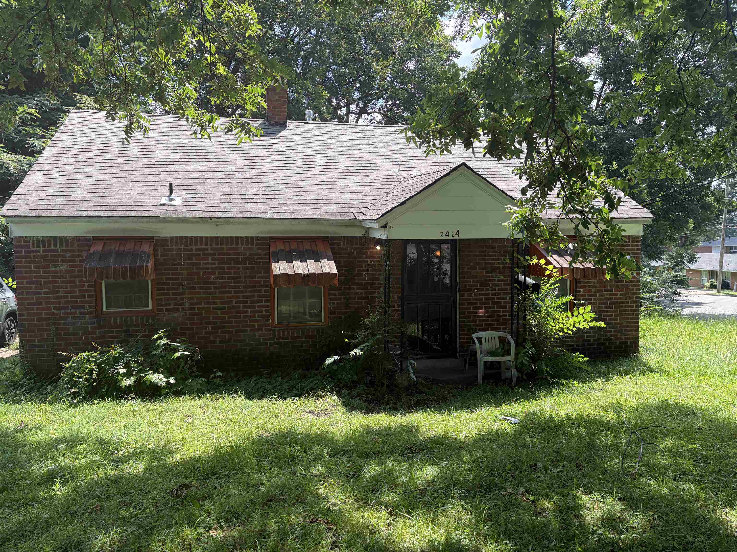 2424 Joy Ln Property Photo 2