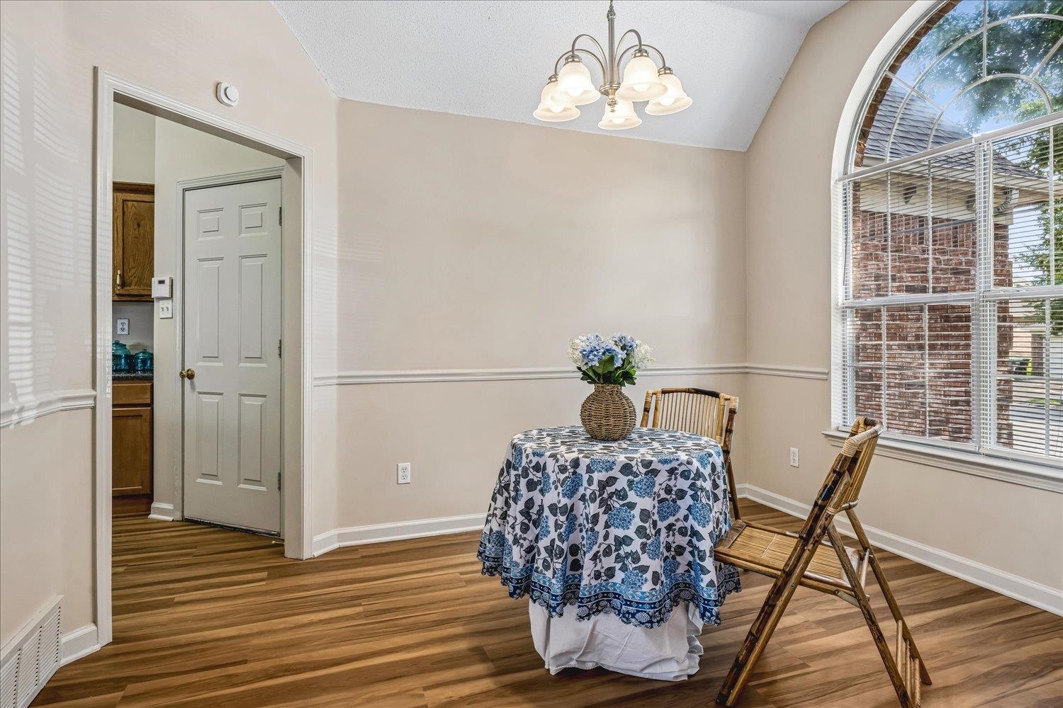 2724 Green Turtle Trl Property Photo 6