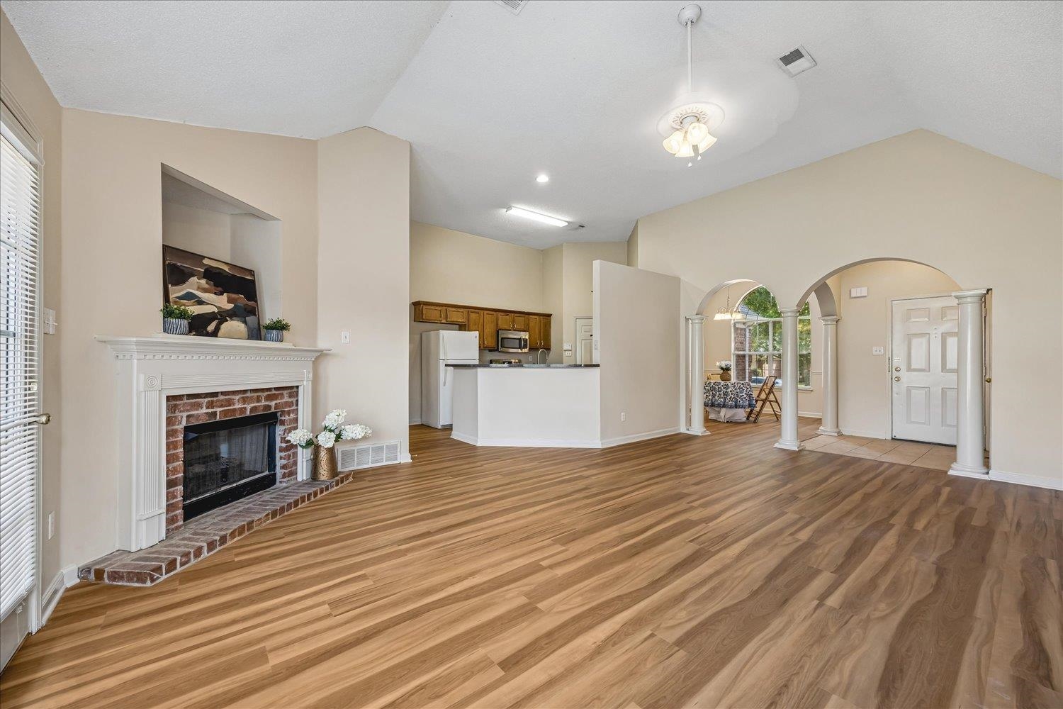 2724 Green Turtle Trl Property Photo 8
