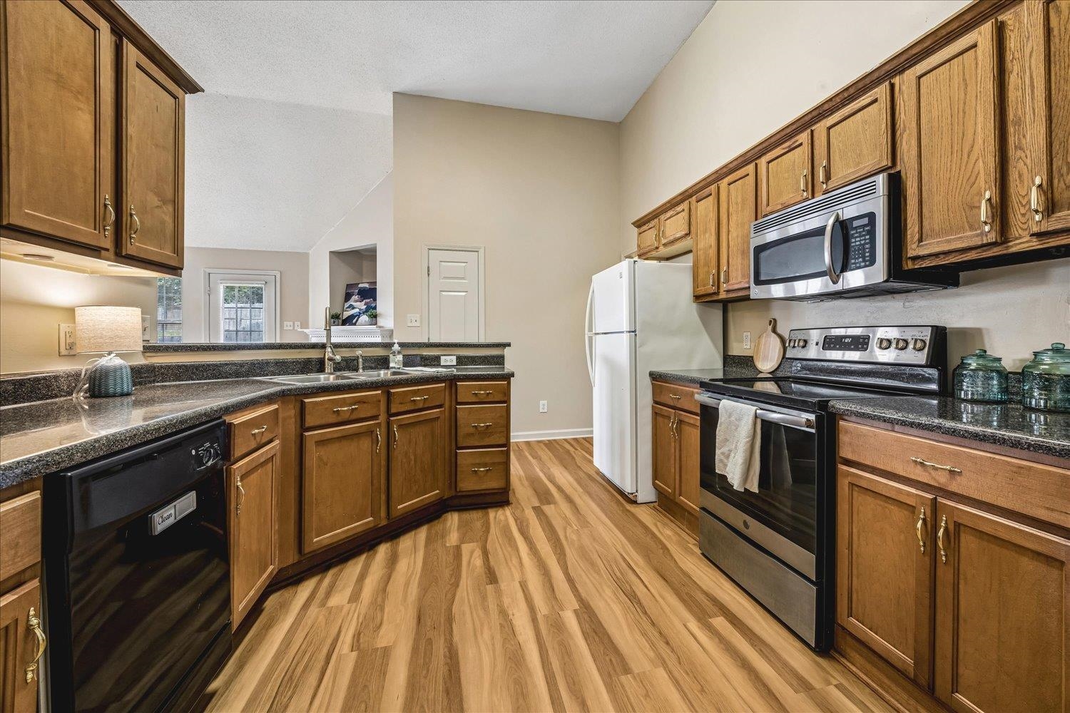 2724 Green Turtle Trl Property Photo 10