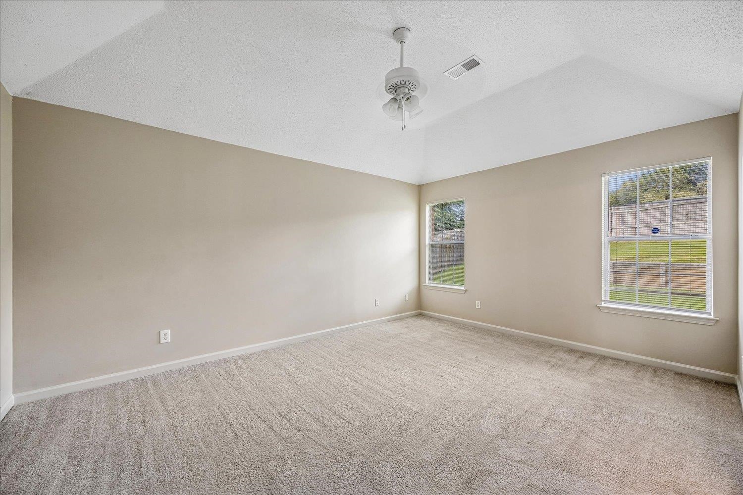 2724 Green Turtle Trl Property Photo 13