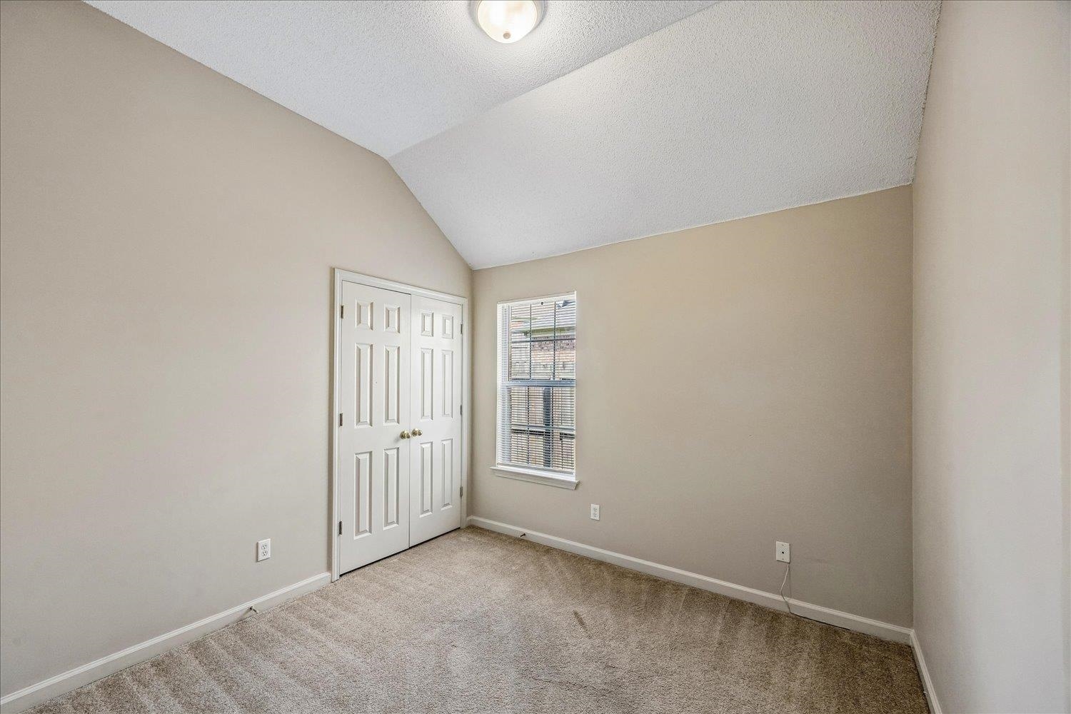 2724 Green Turtle Trl Property Photo 18
