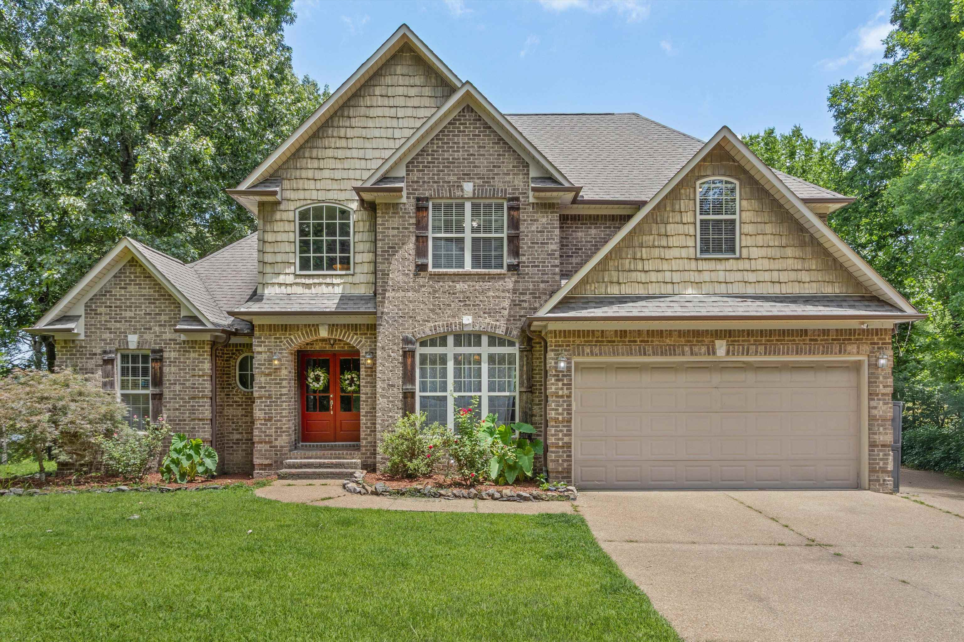 104 SPRINGBROOK DR