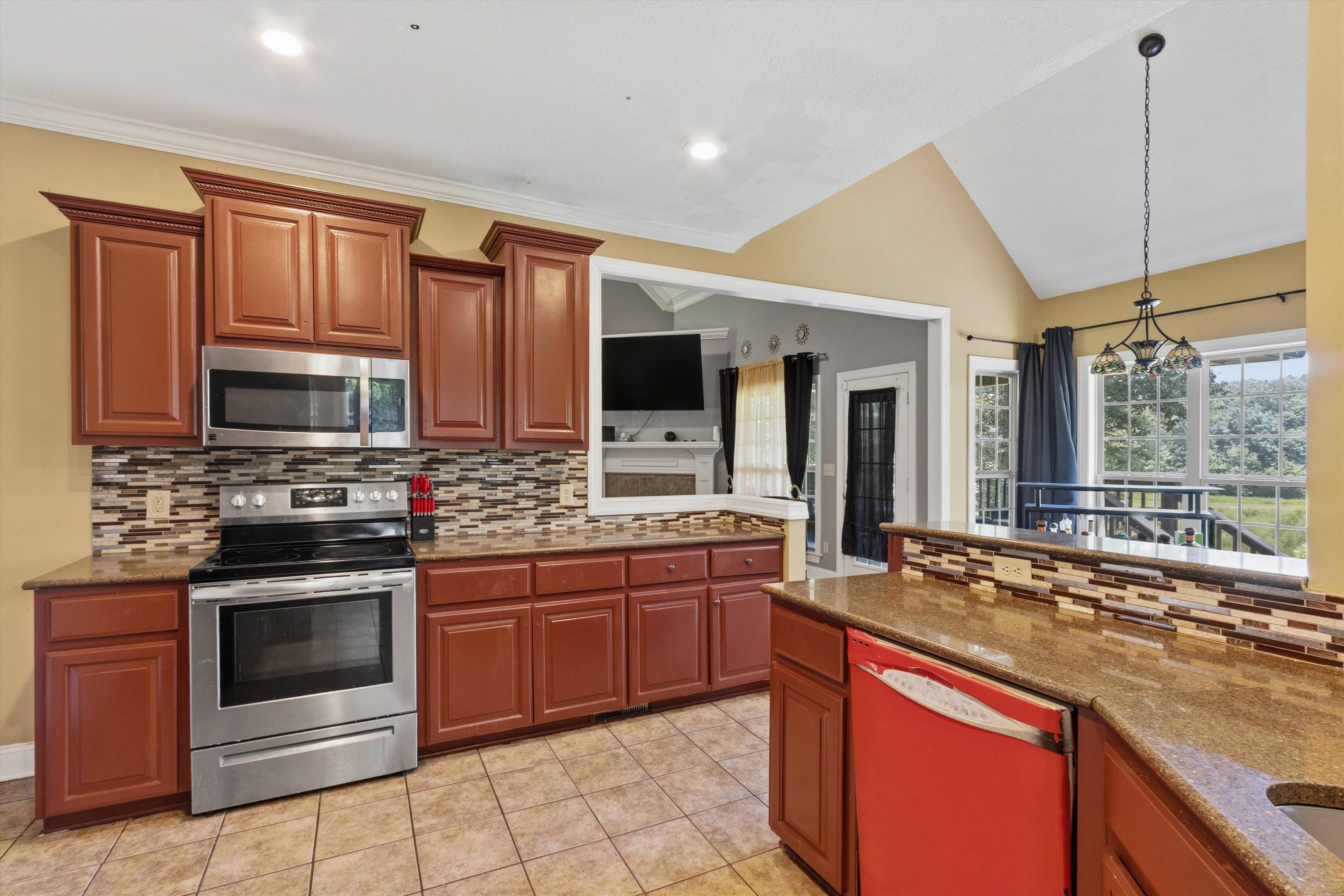 104 Springbrook Dr Property Photo 14