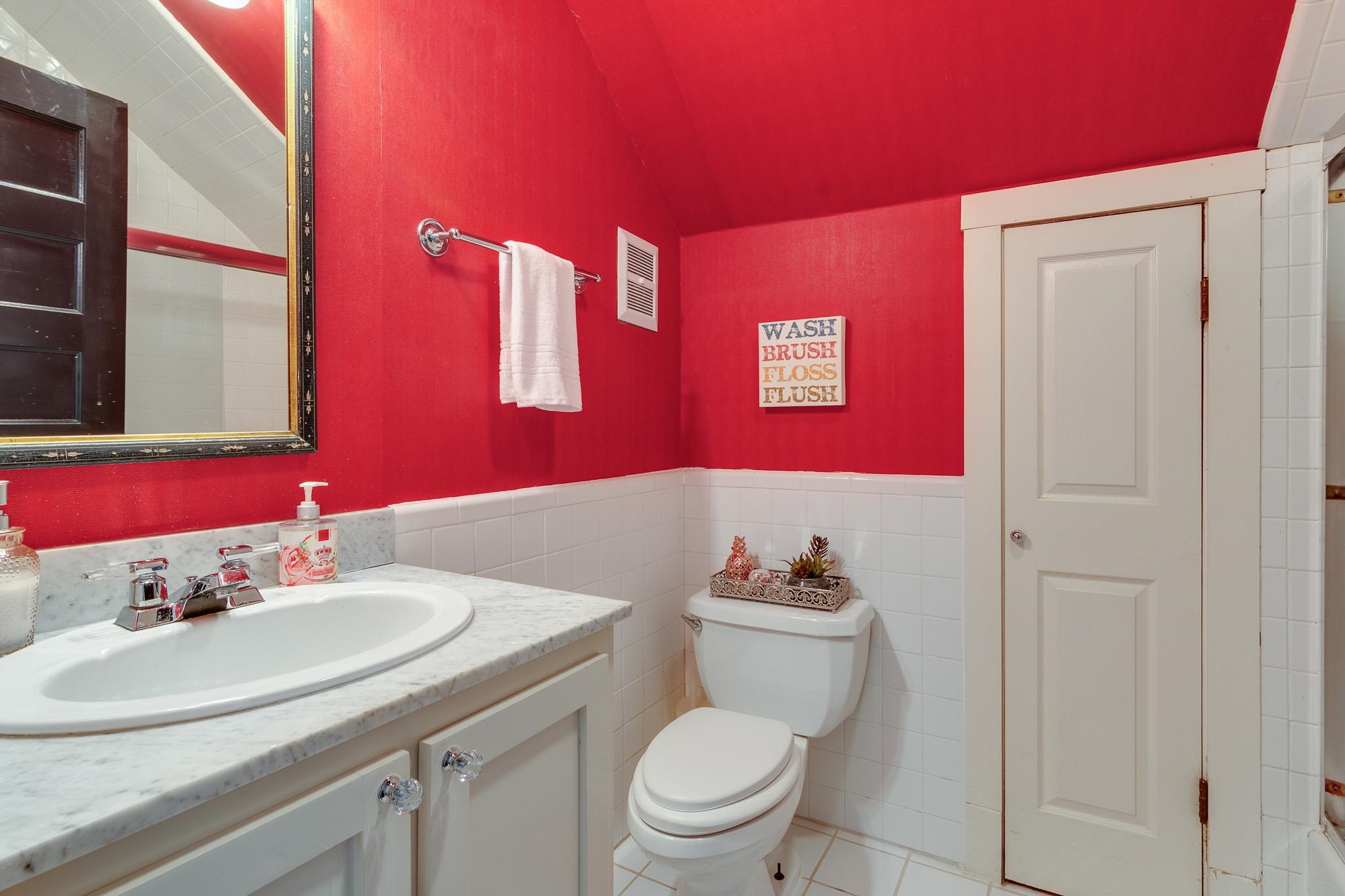 2221 Poplar Ave Property Photo 32