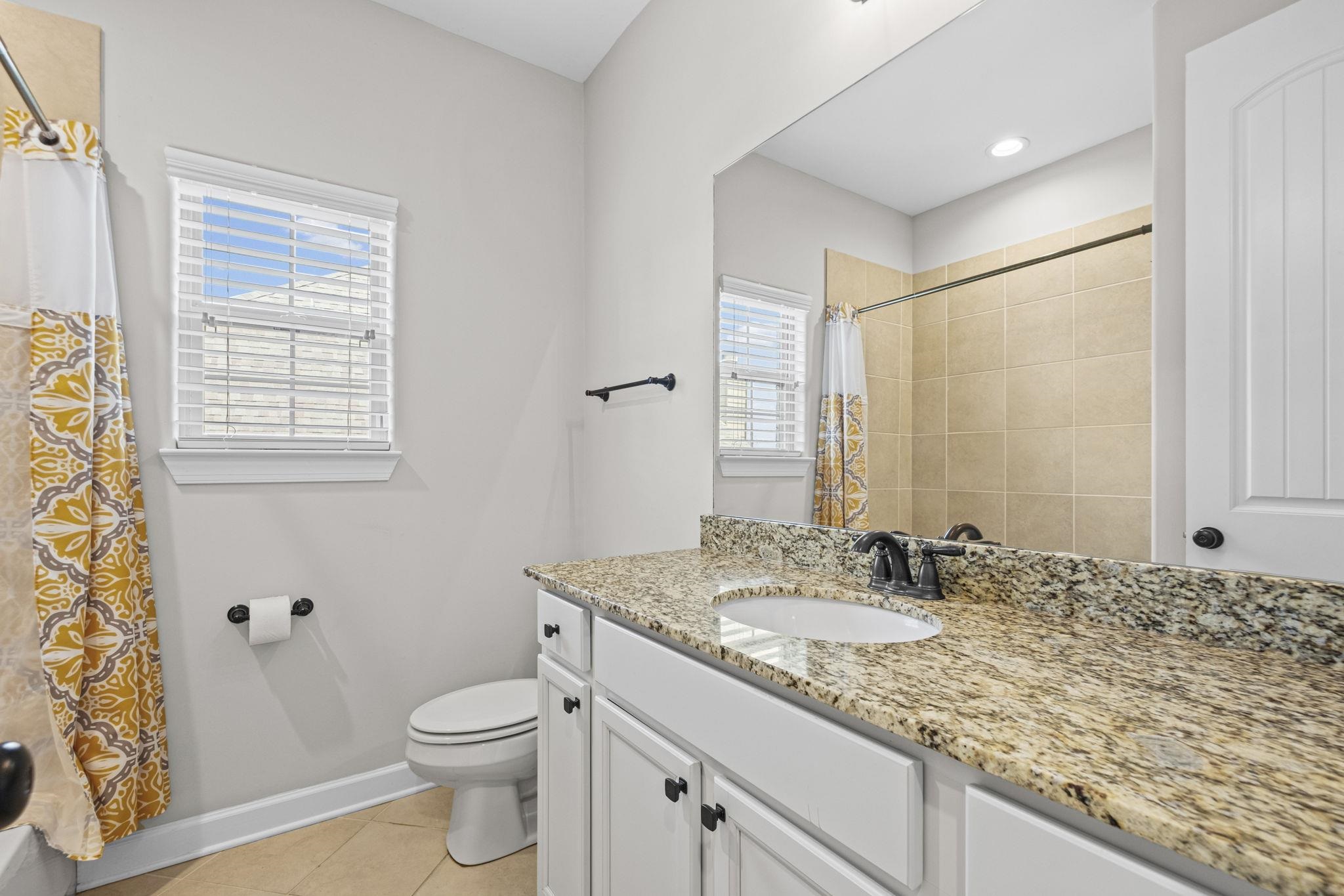 425 Oakridge Dr Property Photo 26
