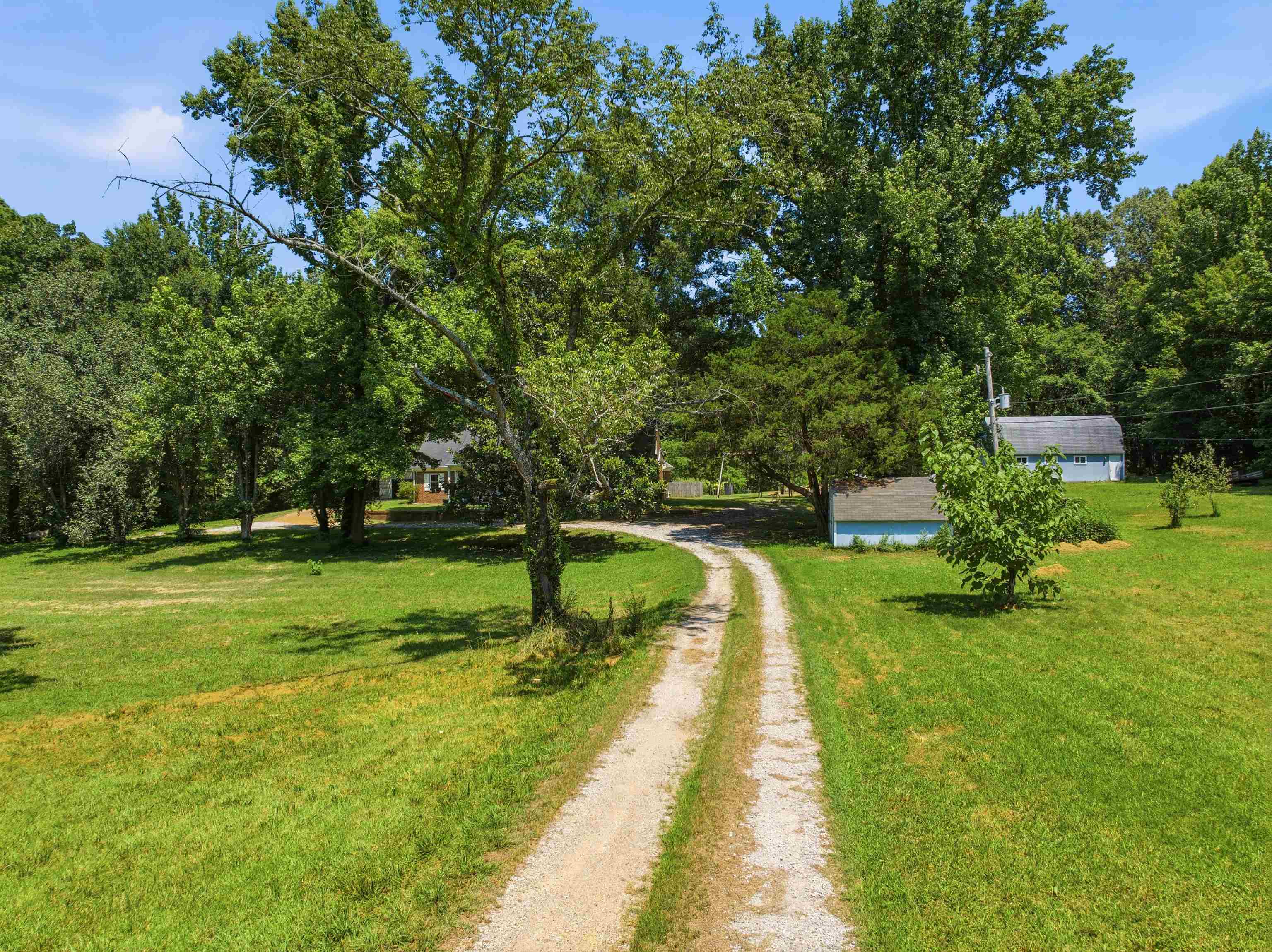 1370 Reid Hooker Rd N Property Photo 2