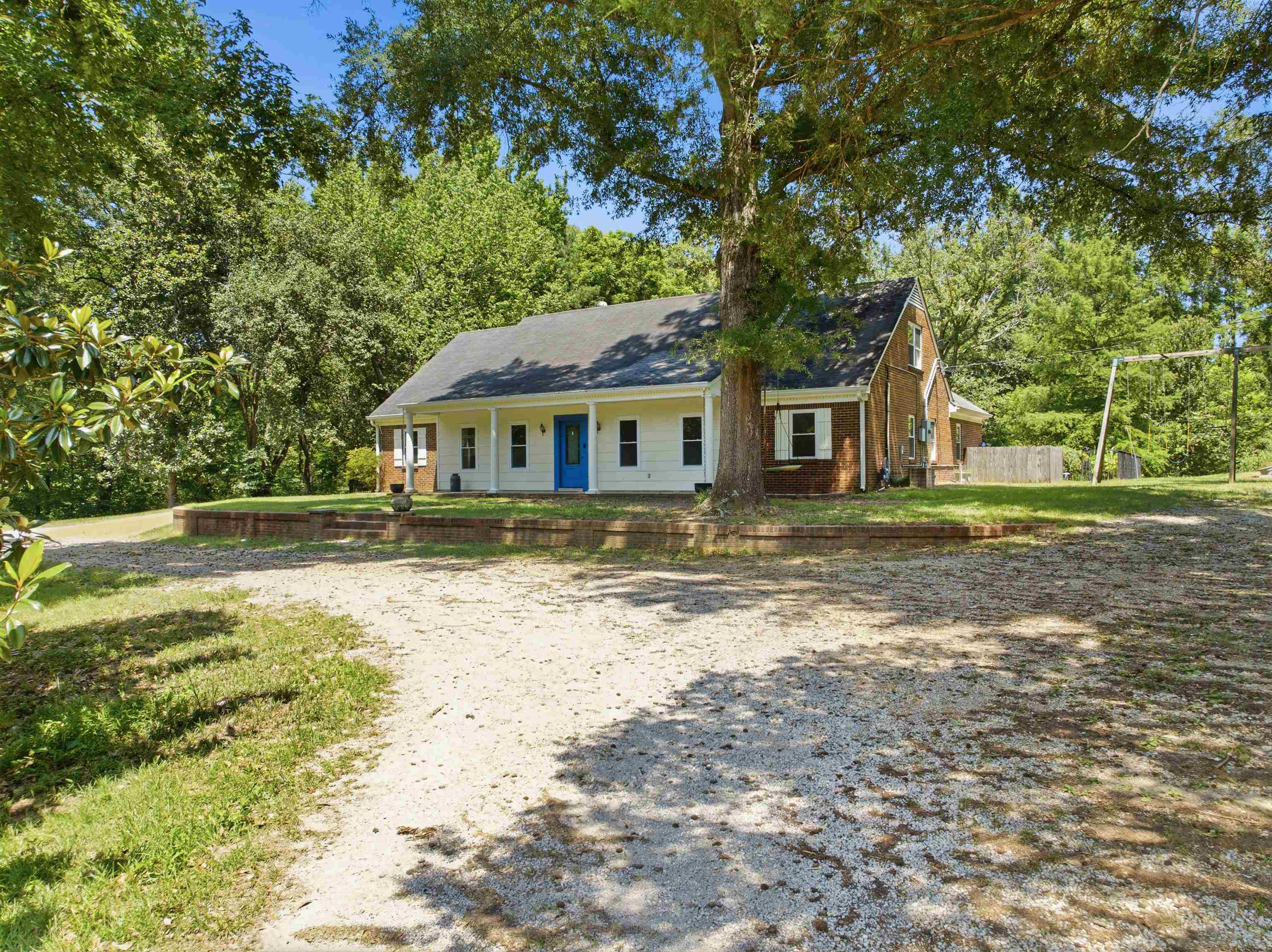 1370 Reid Hooker Rd N Property Photo 3