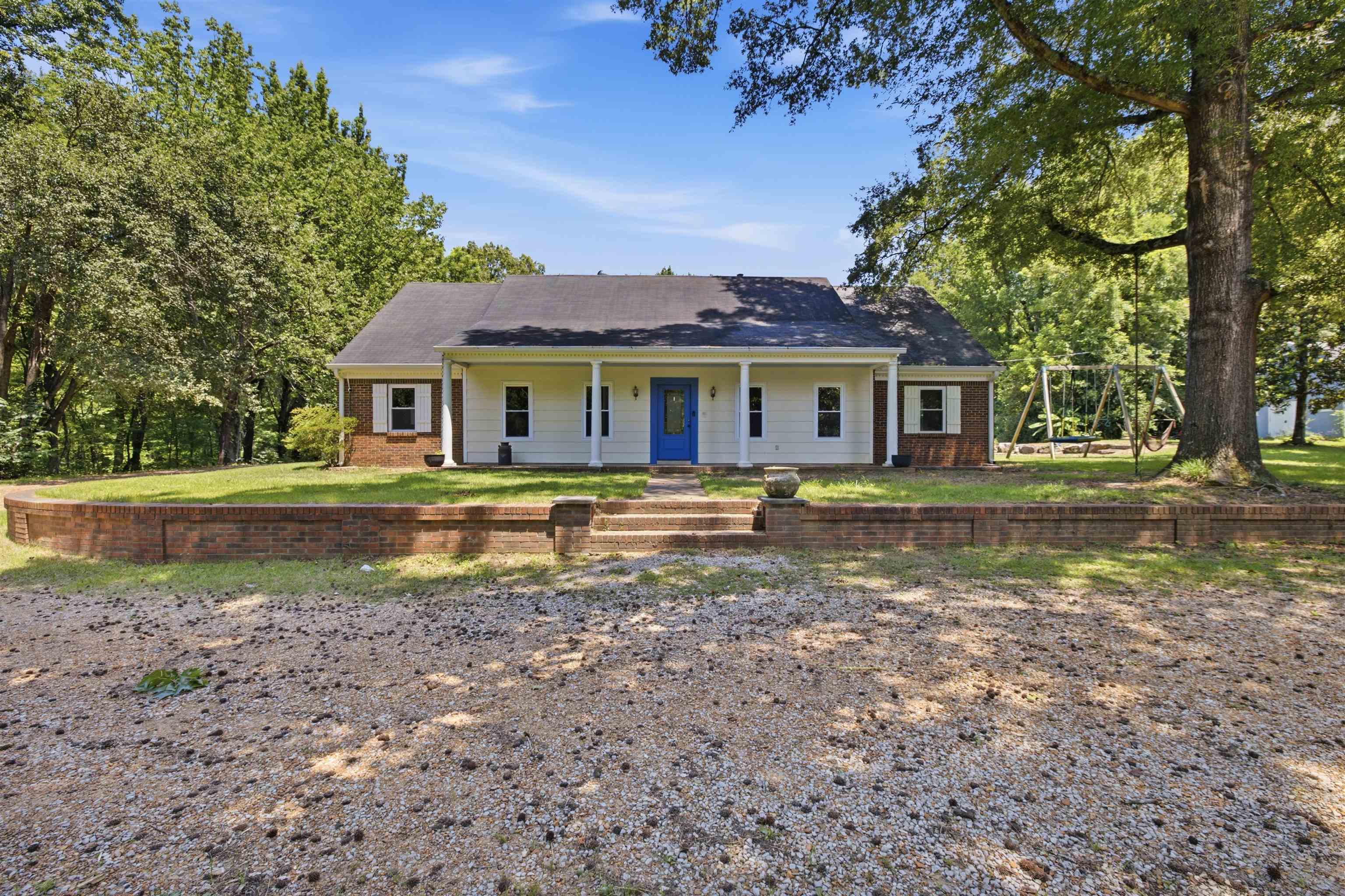 1370 Reid Hooker Rd N Property Photo 4