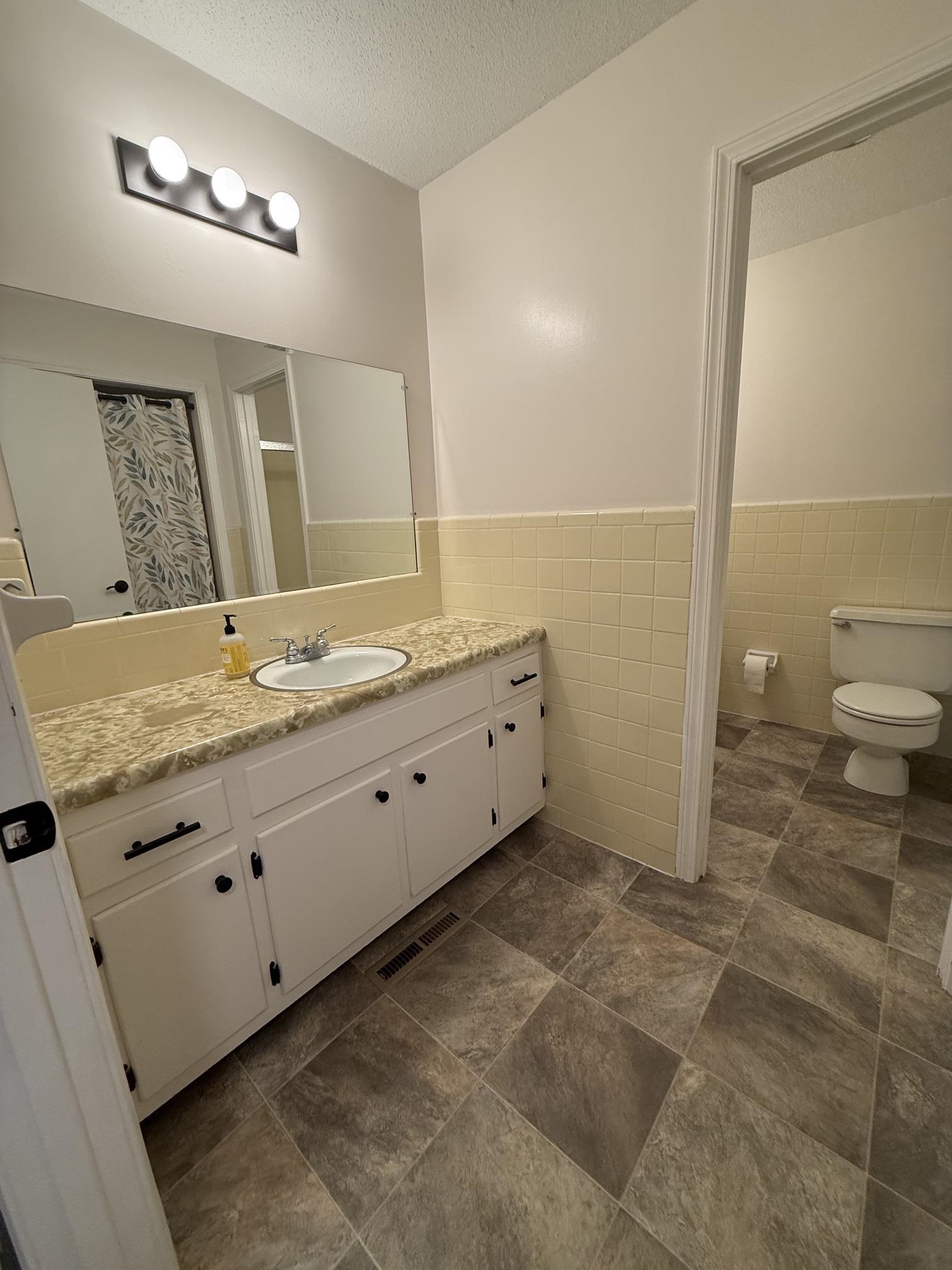 1384 Murphy Ave Property Photo 12