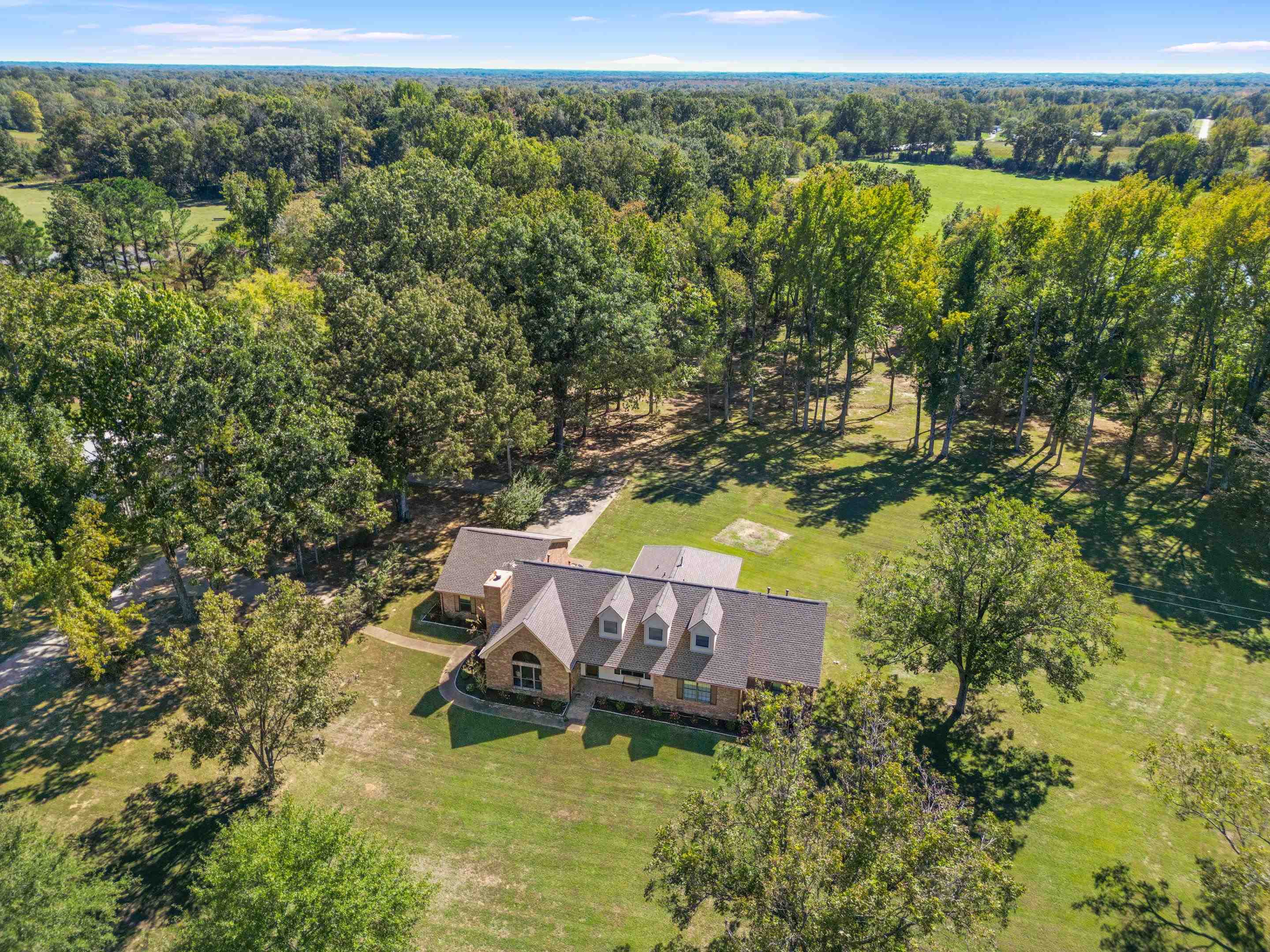 650 Blain Rd Property Photo 2