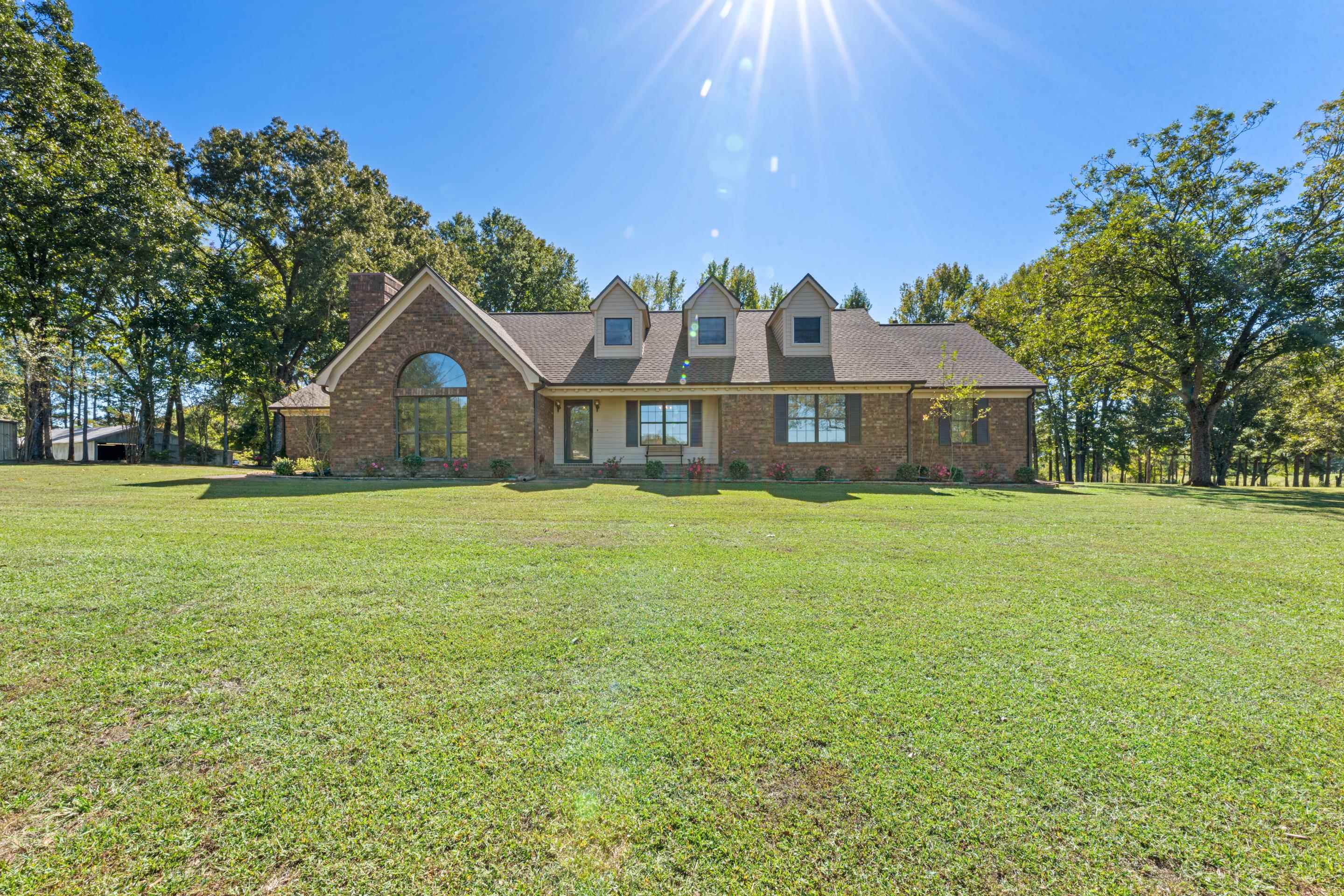 650 Blain Rd Property Photo 3