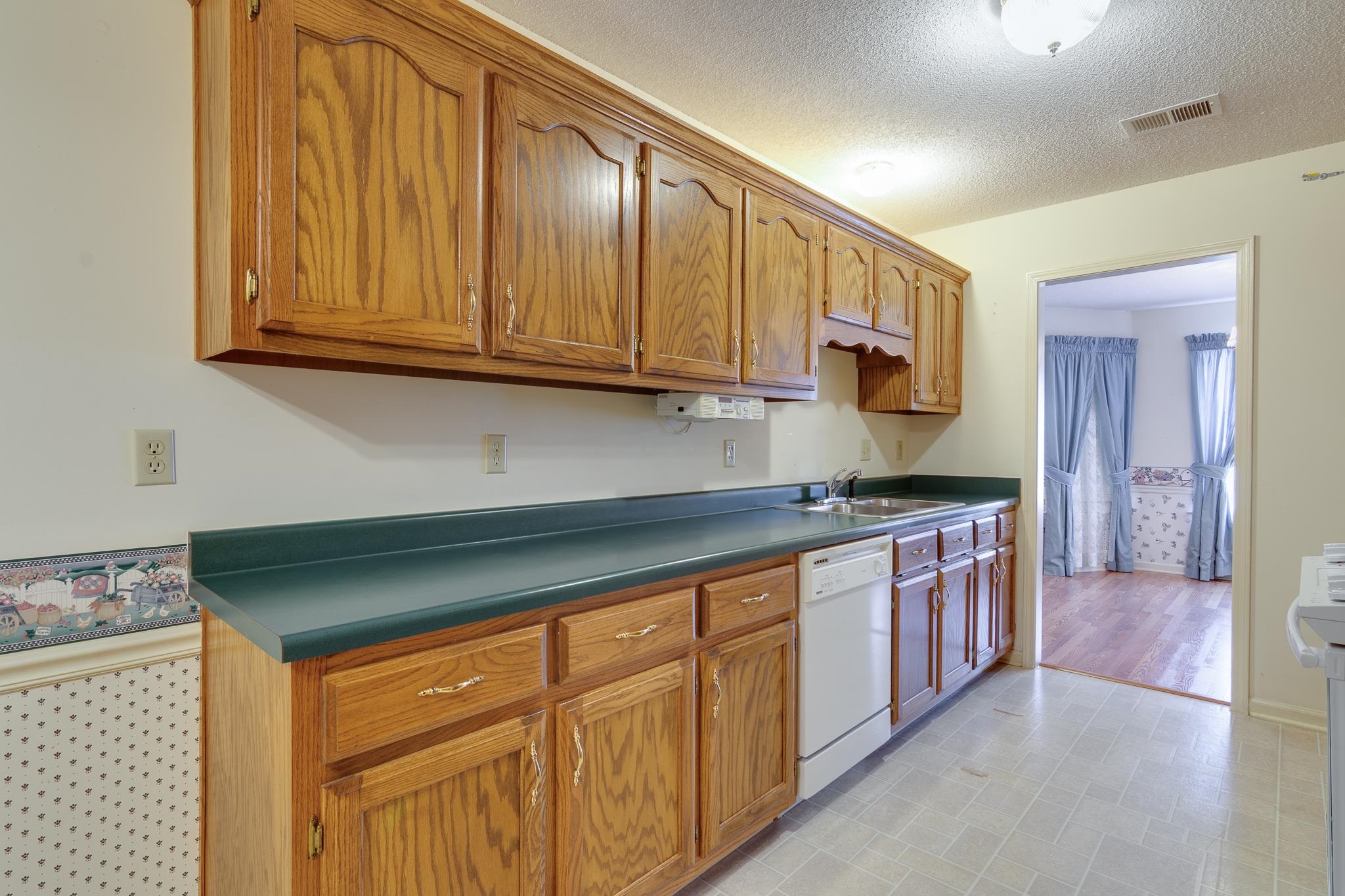 41 Kingston Dr Property Photo 10