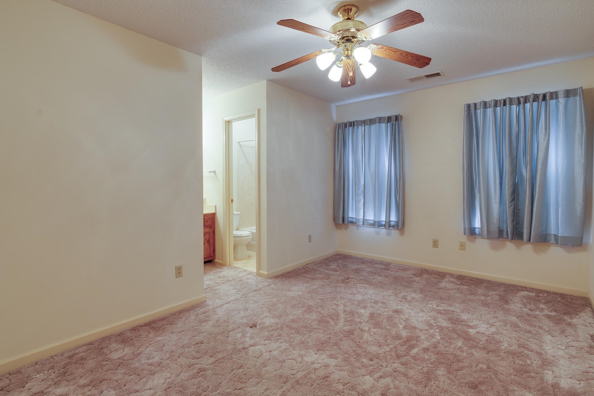 41 Kingston Dr Property Photo 23