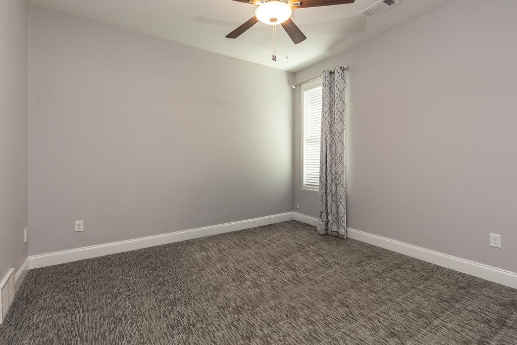 460 Saunders Creek Cir Property Photo 19