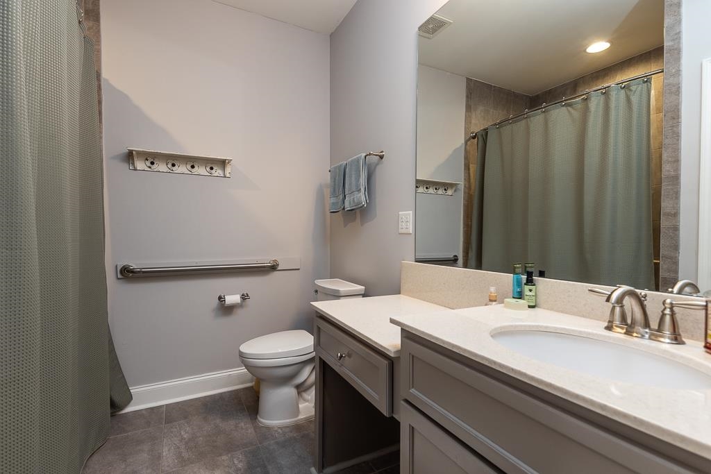 460 Saunders Creek Cir Property Photo 20