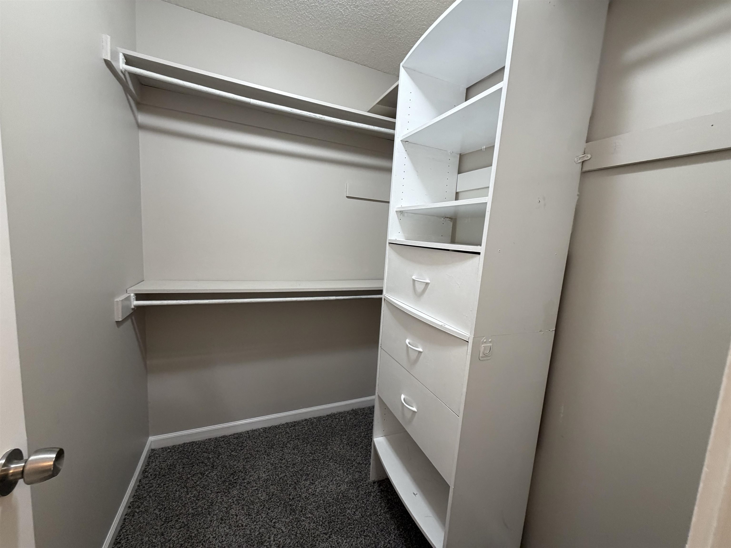 2826 Lanthorn Dr Property Photo 18