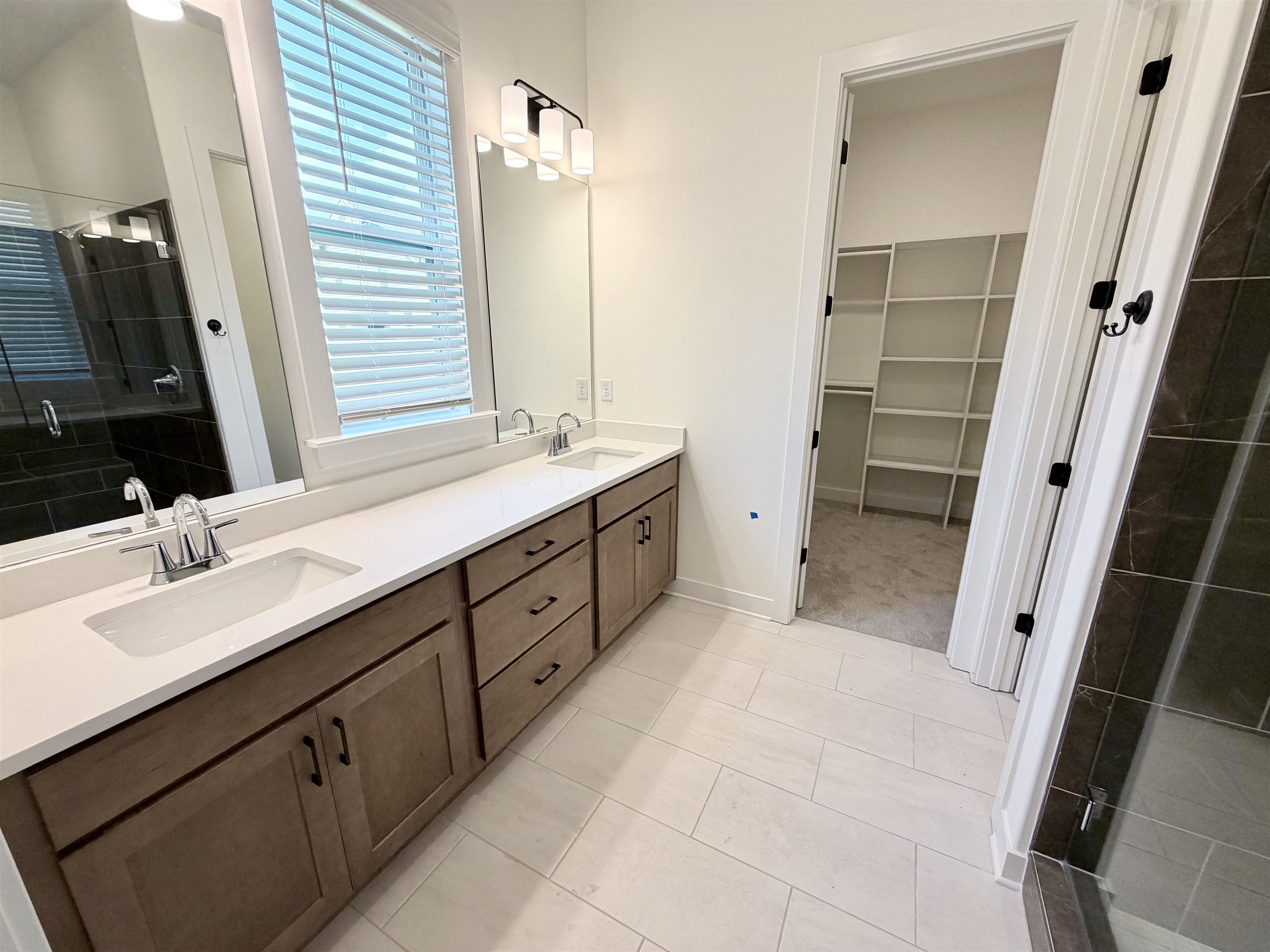 10254 Louanne Dr Property Photo 14