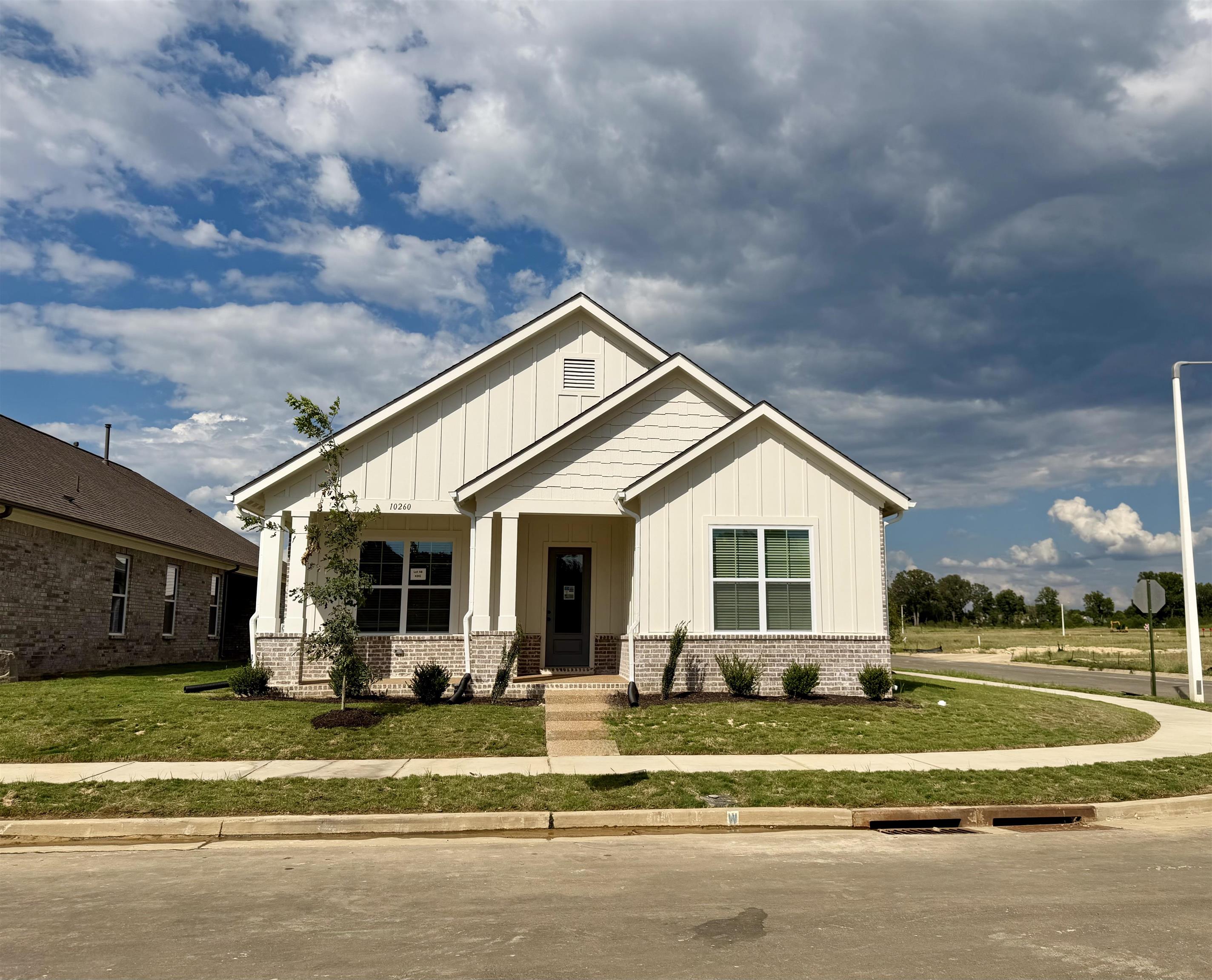 10260 Louanne Dr Property Photo 2