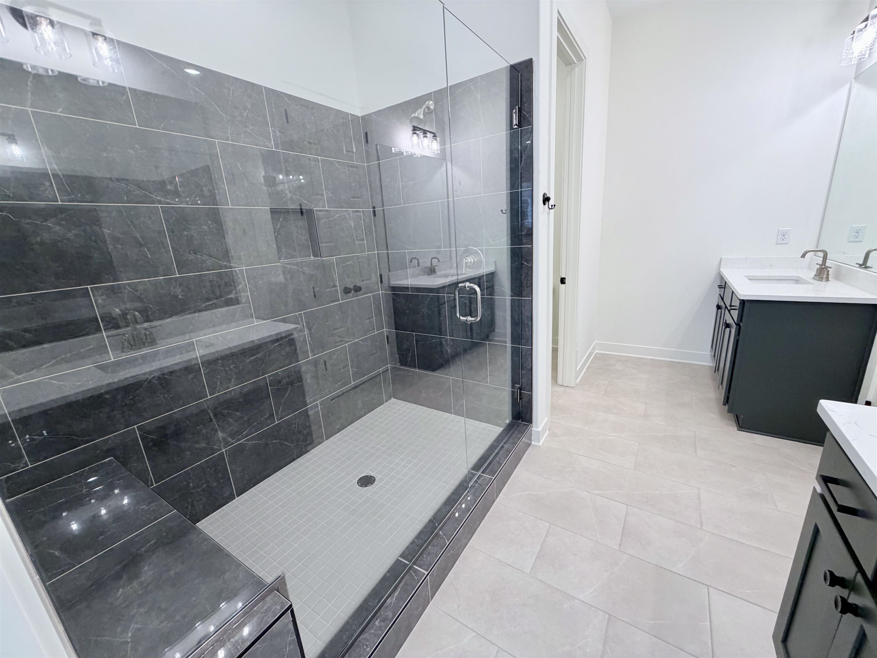 10260 Louanne Dr Property Photo 13