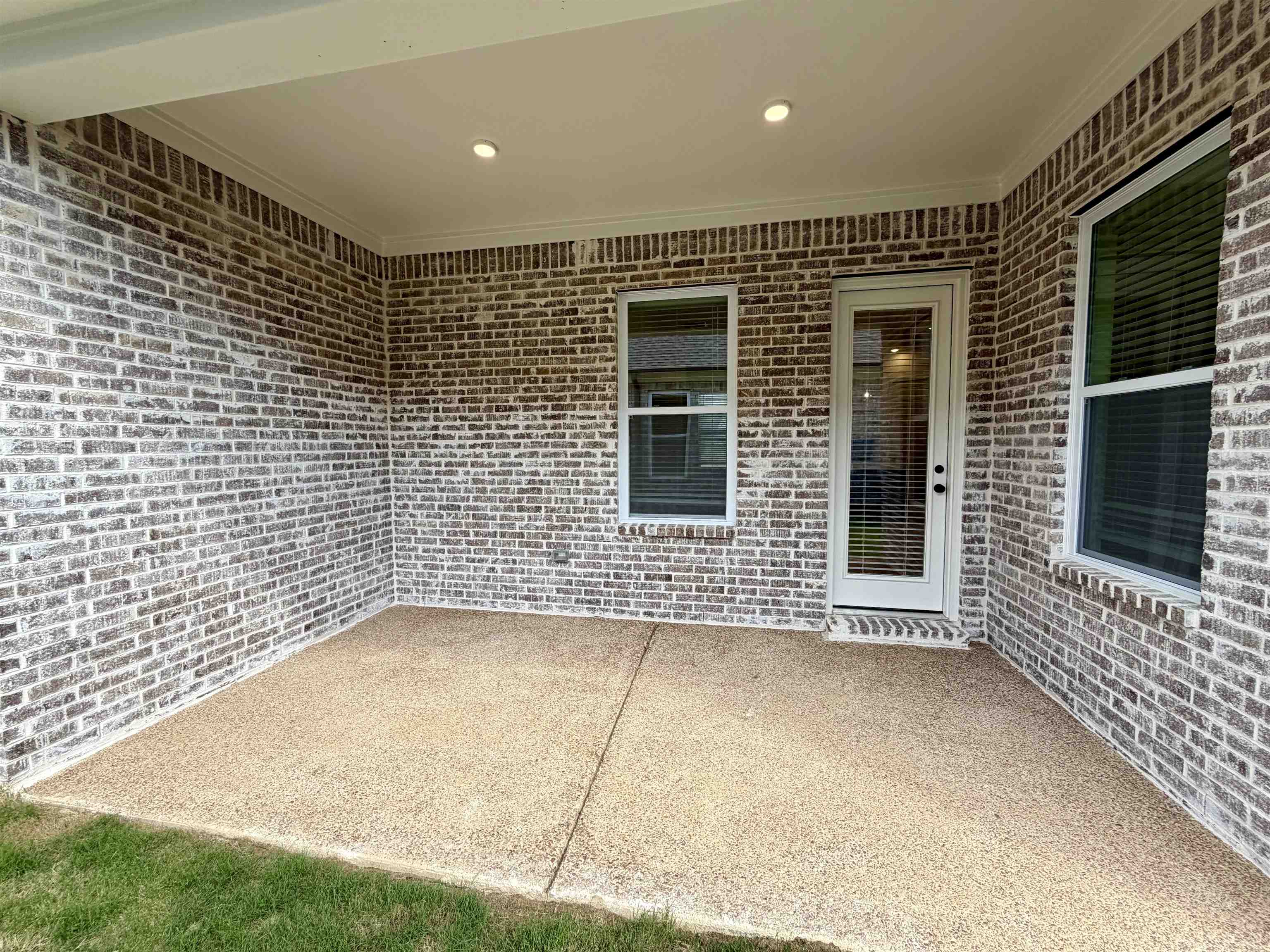 10260 Louanne Dr Property Photo 24
