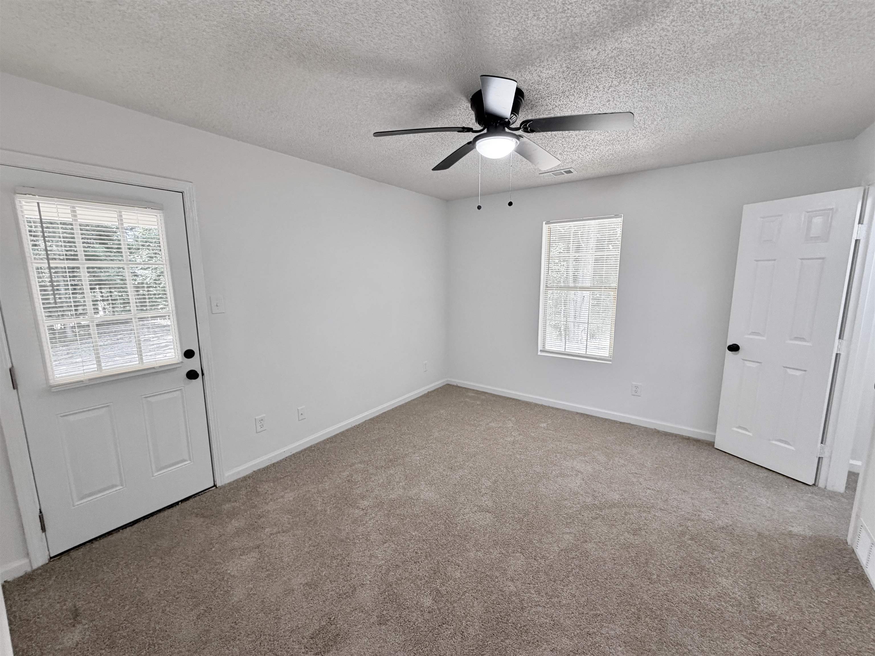6392 N Watkins St Property Photo 10