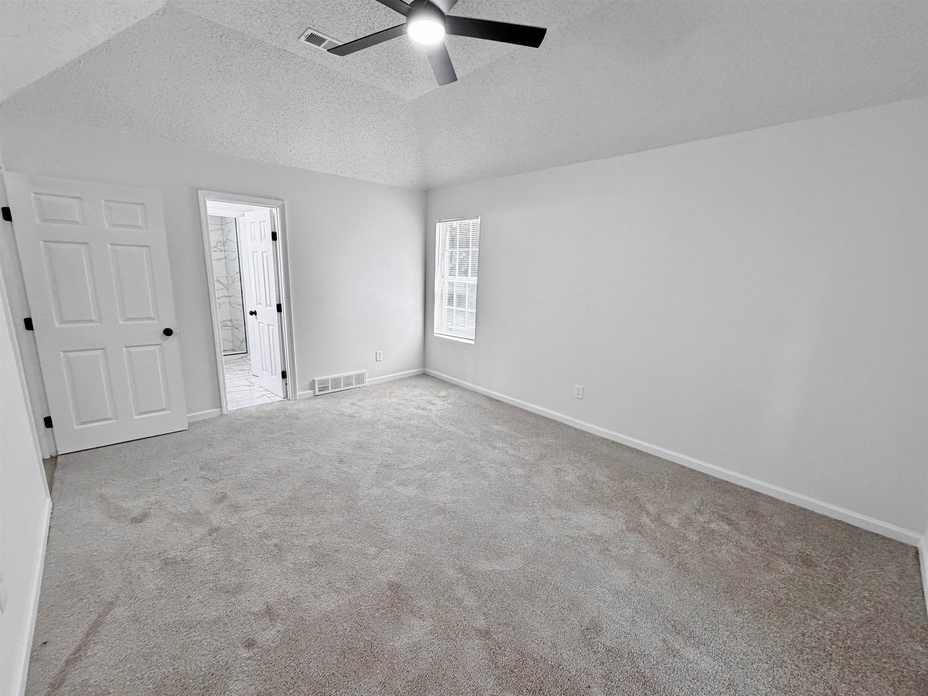 6392 N Watkins St Property Photo 15
