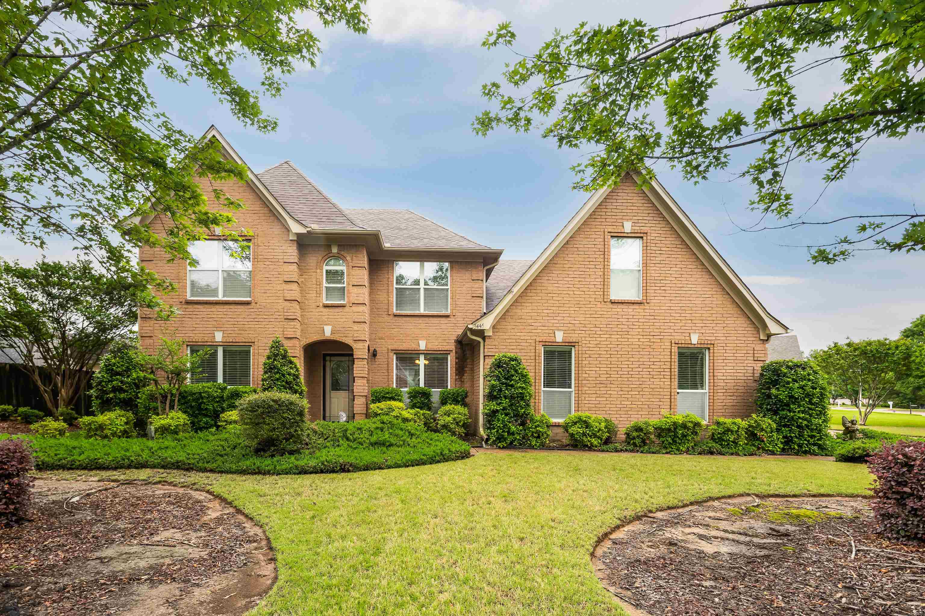 3446 WOLF SPRING LN Property Photo 1
