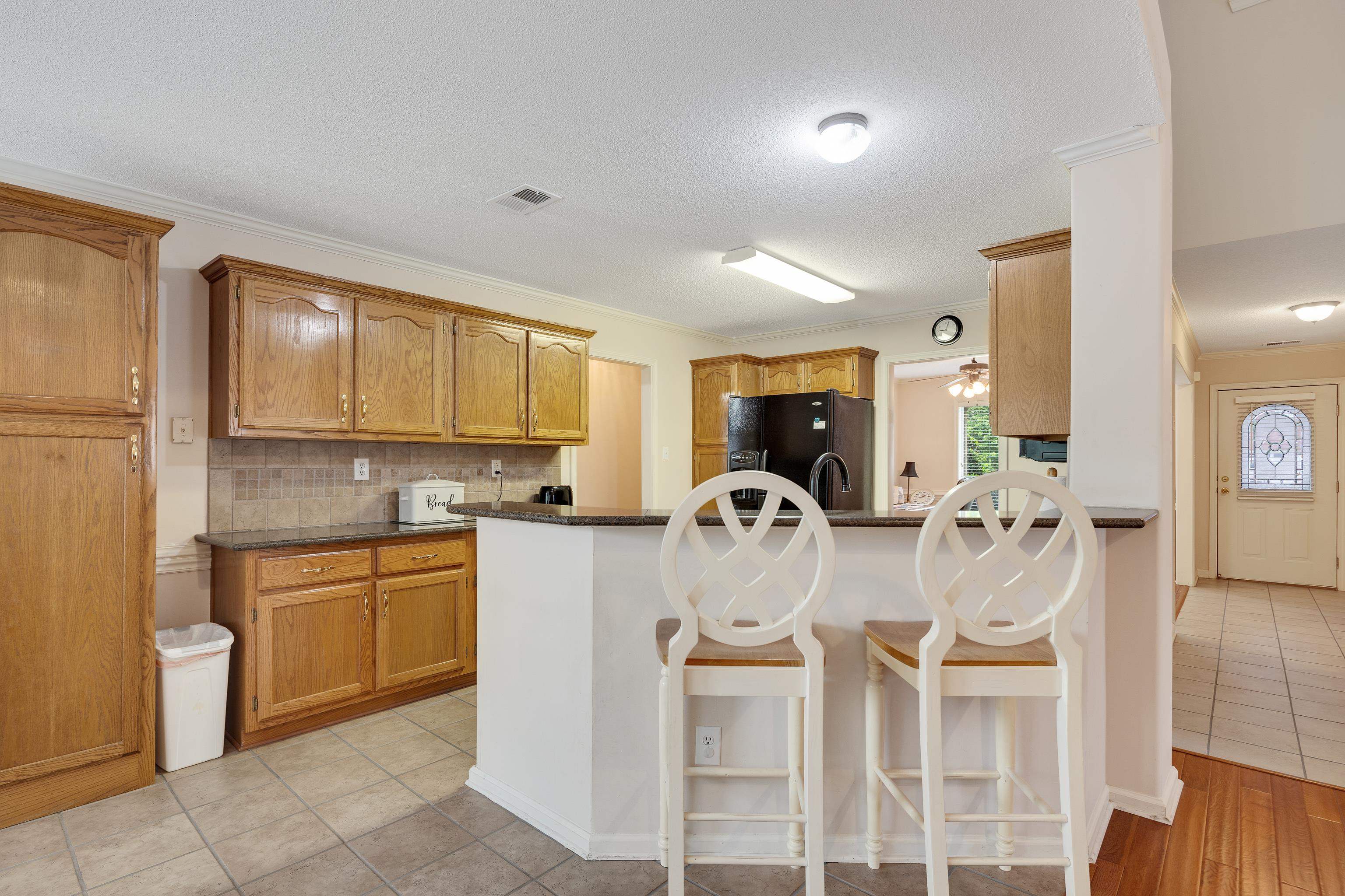 3446 Wolf Spring Ln Property Photo 8