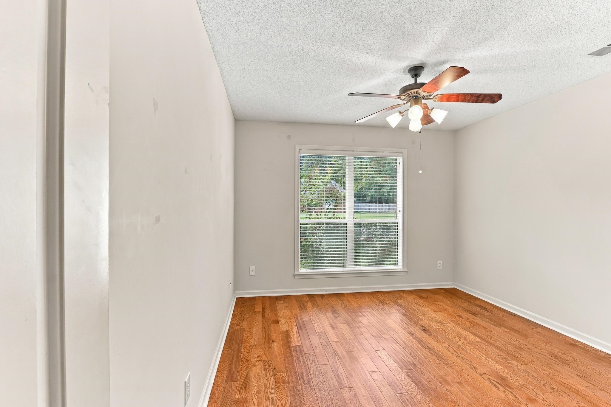 3446 Wolf Spring Ln Property Photo 13