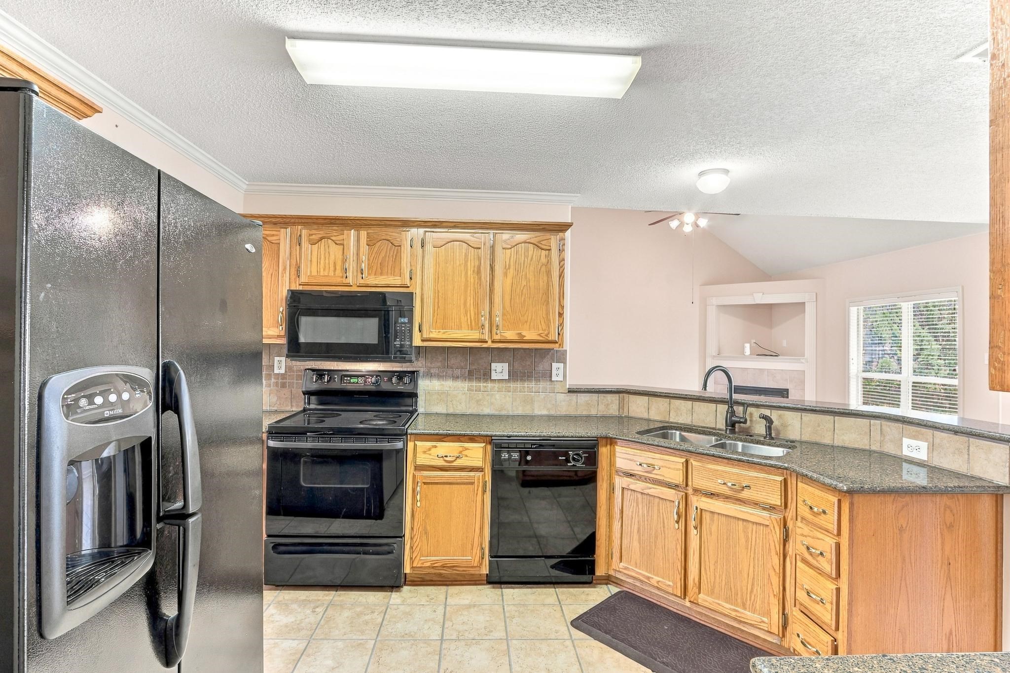 3446 Wolf Spring Ln Property Photo 15