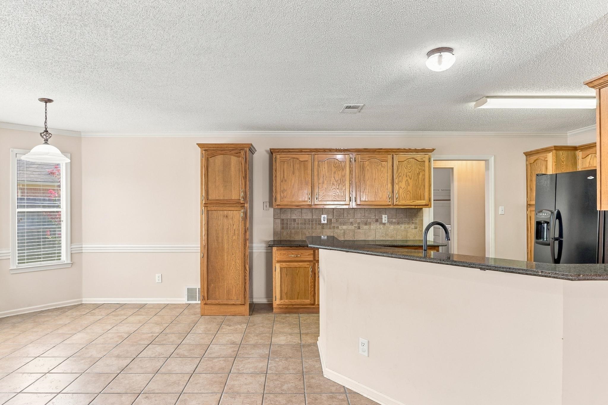3446 Wolf Spring Ln Property Photo 18