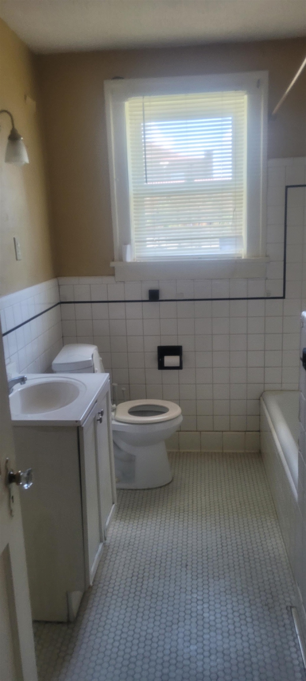 864 Dickinson St Property Photo 12