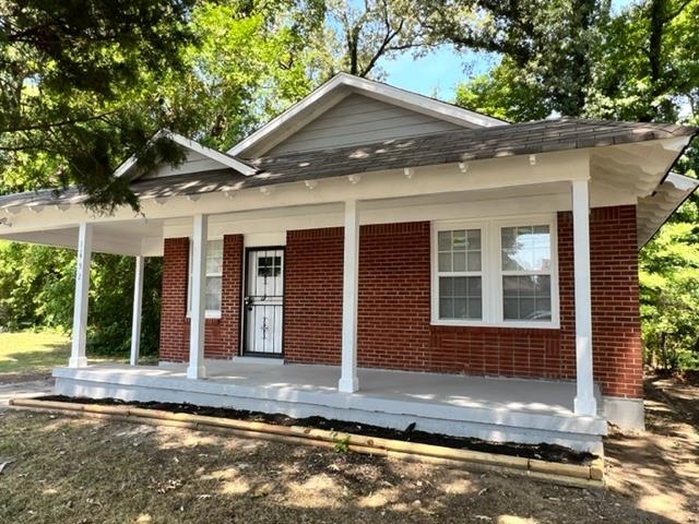 1452 Castalia St Property Photo 2