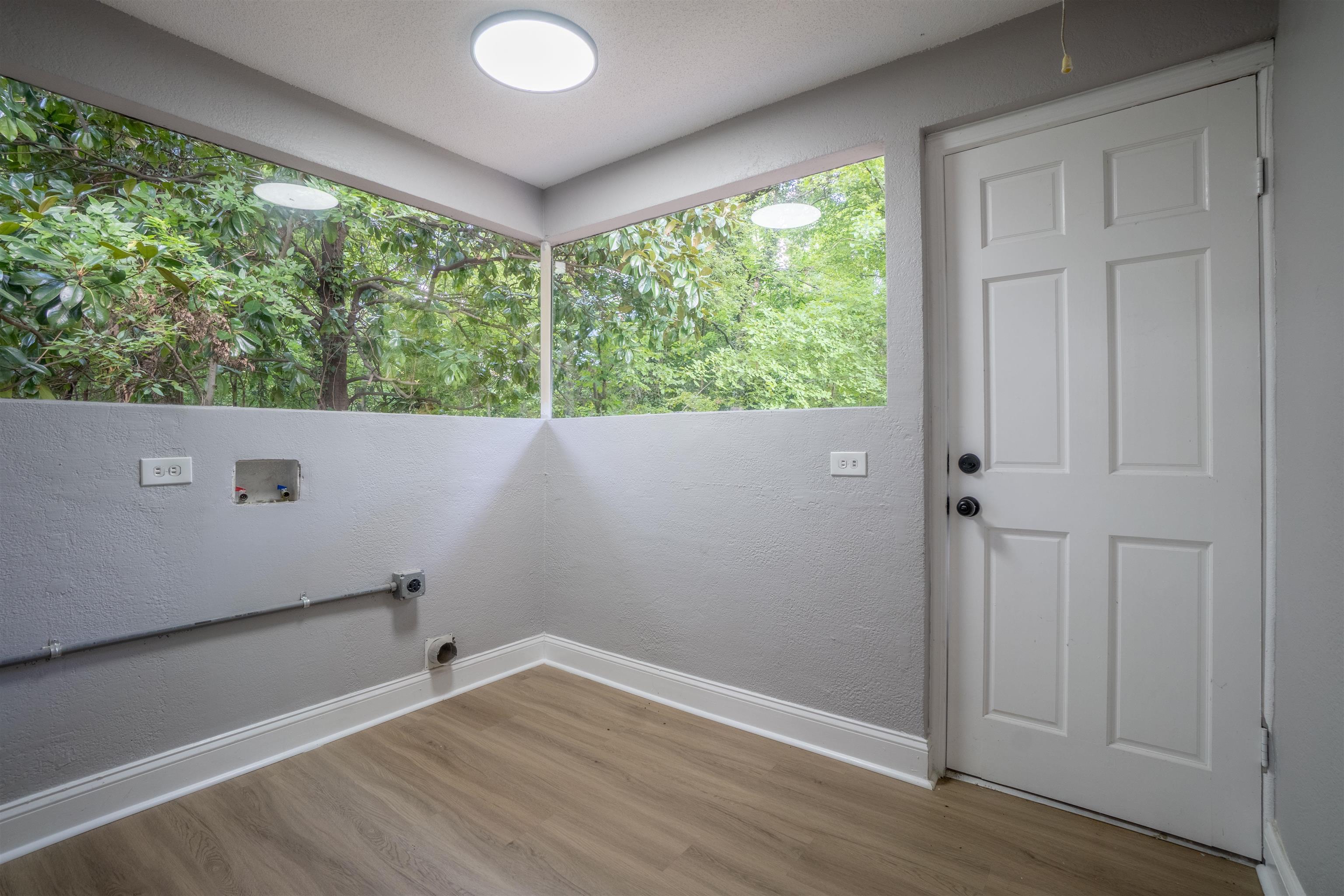 1452 Castalia St Property Photo 8