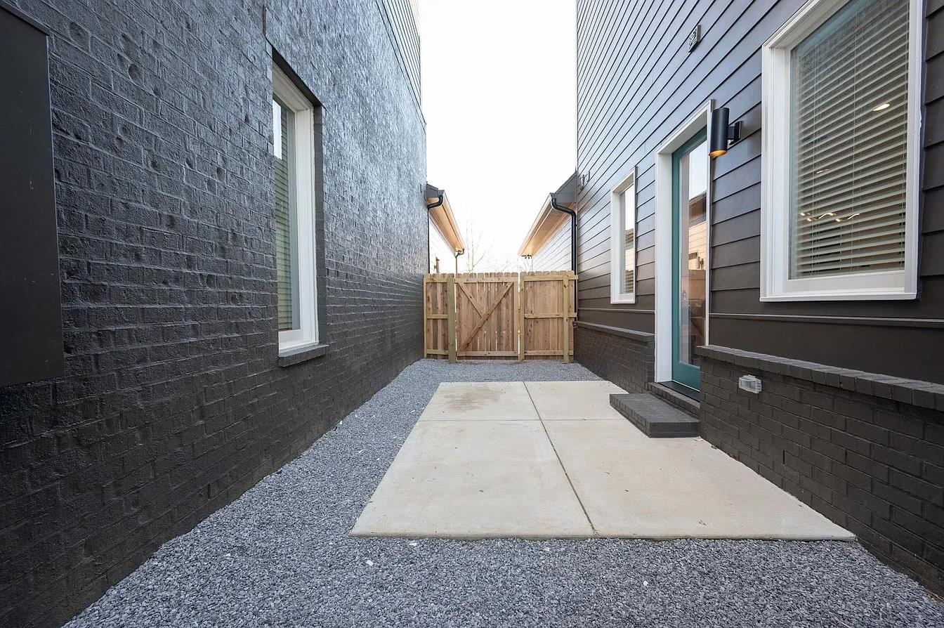 752 Meda St Property Photo 17
