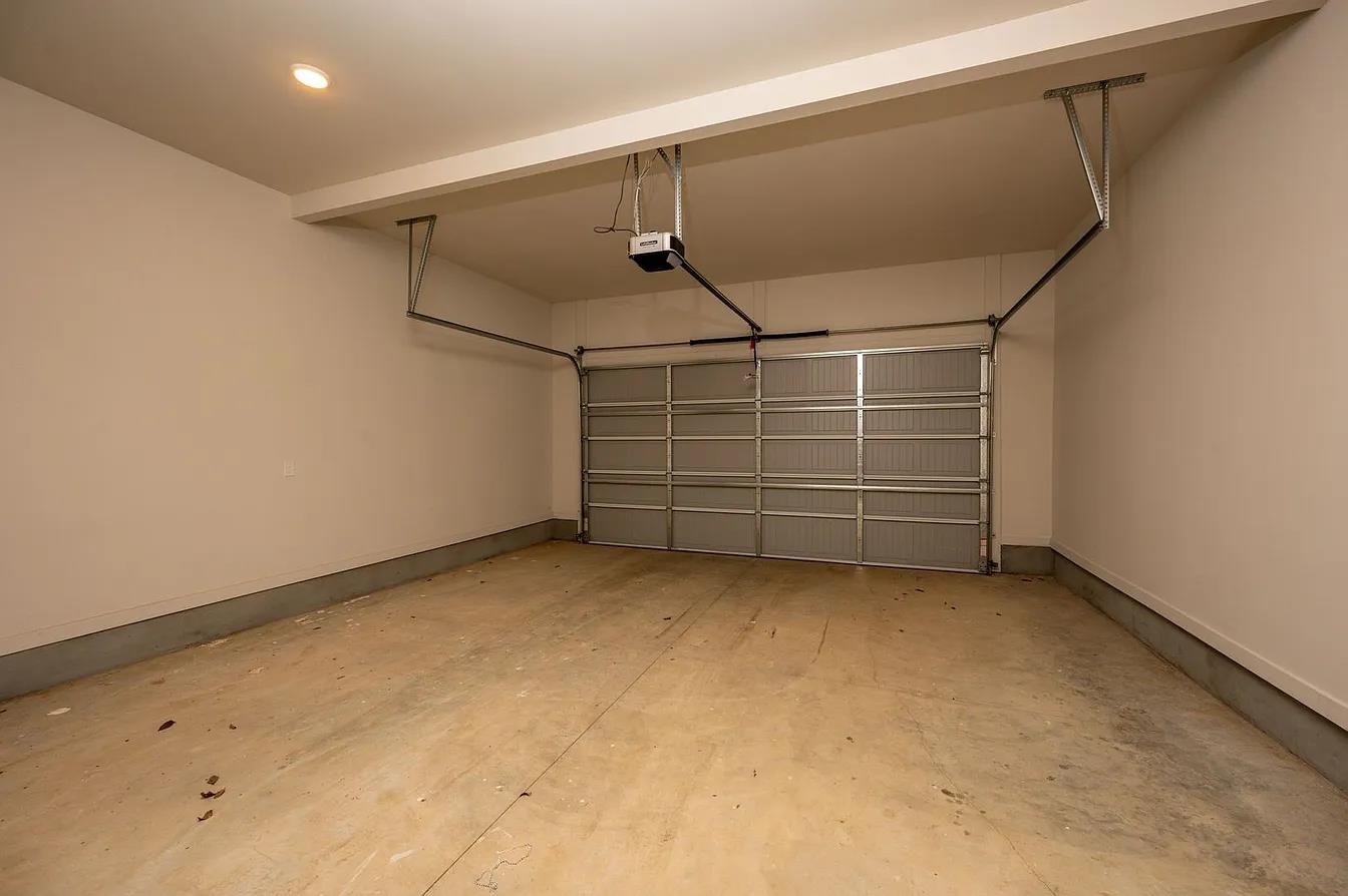 752 Meda St Property Photo 18
