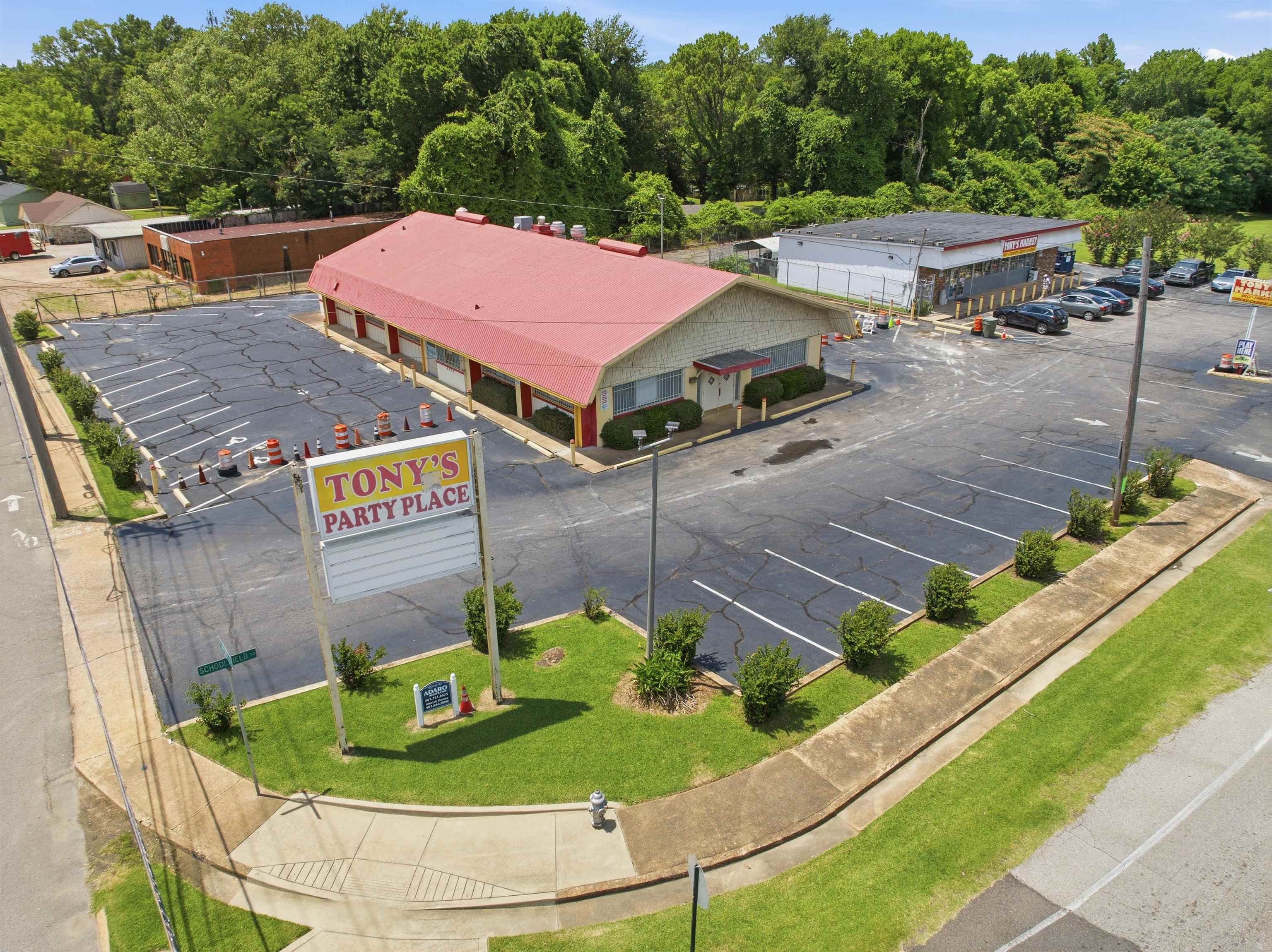 2804 FRAYSER BLVD Property Photo 1