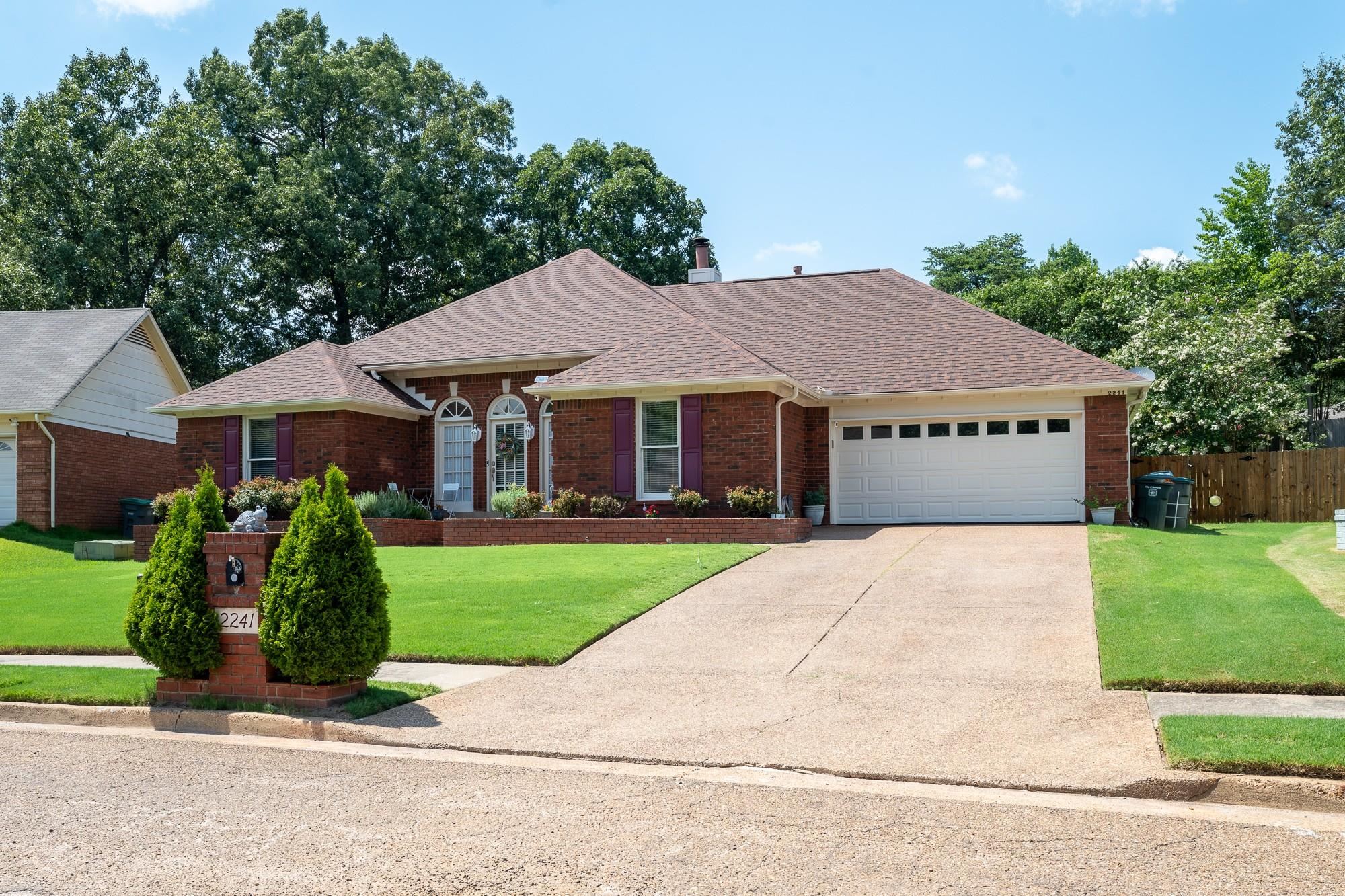 2241 OAK HOLLOW LN Property Photo 1
