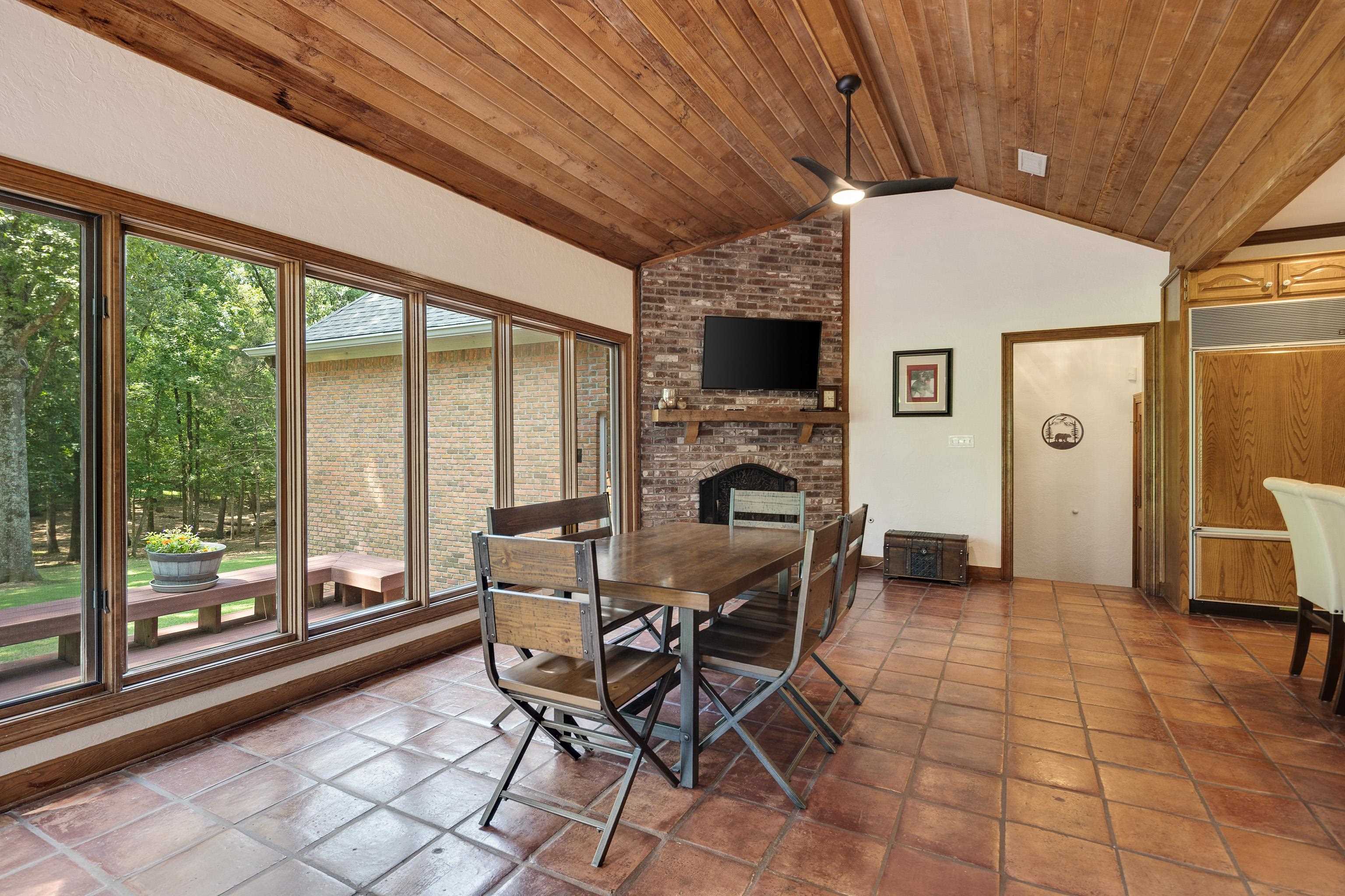 10575 Plantation Woods Dr Property Photo 11