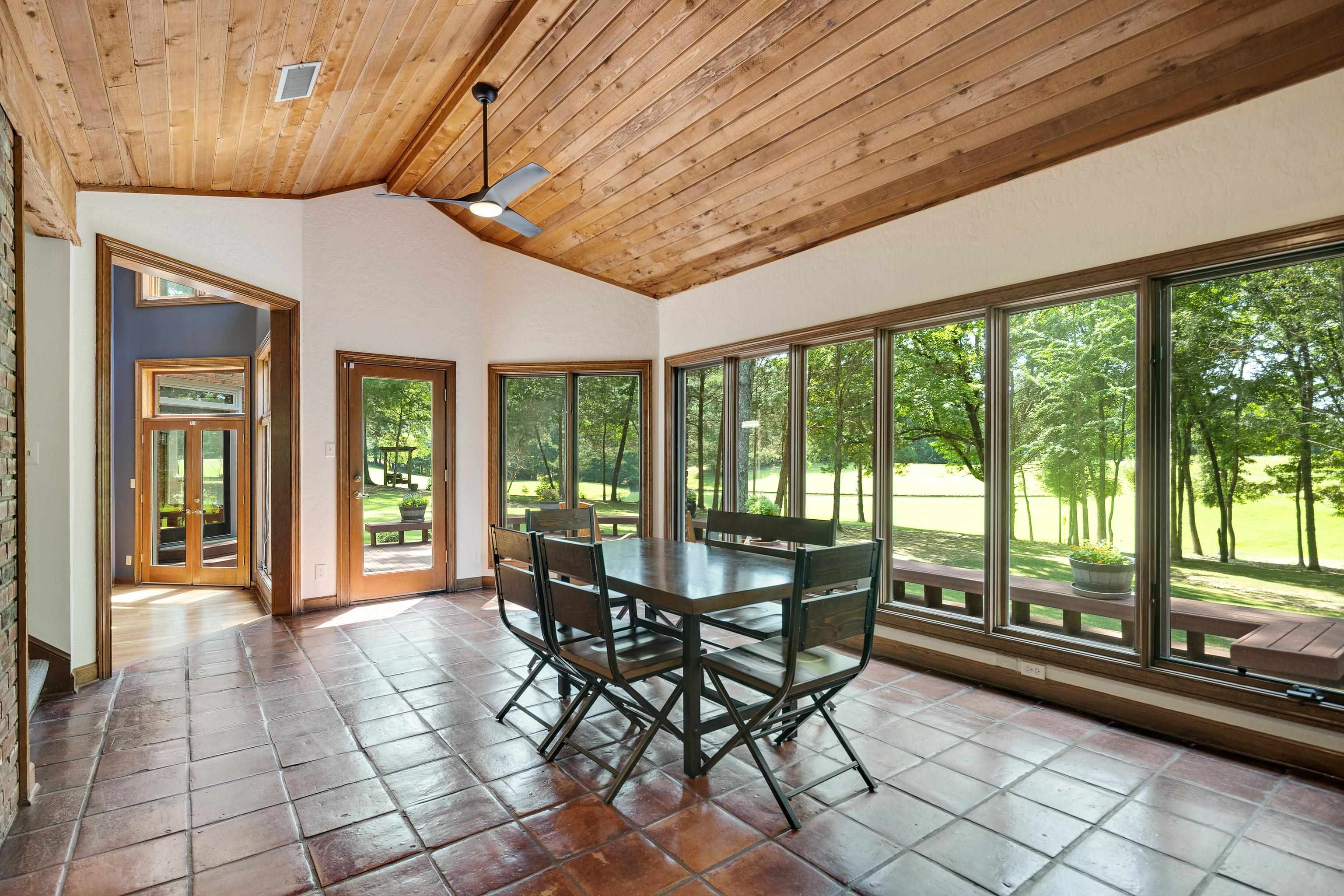 10575 Plantation Woods Dr Property Photo 12