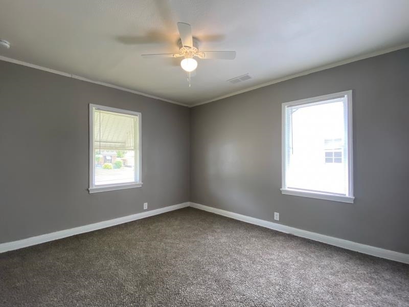 1869 S Lauderdale St Property Photo 4