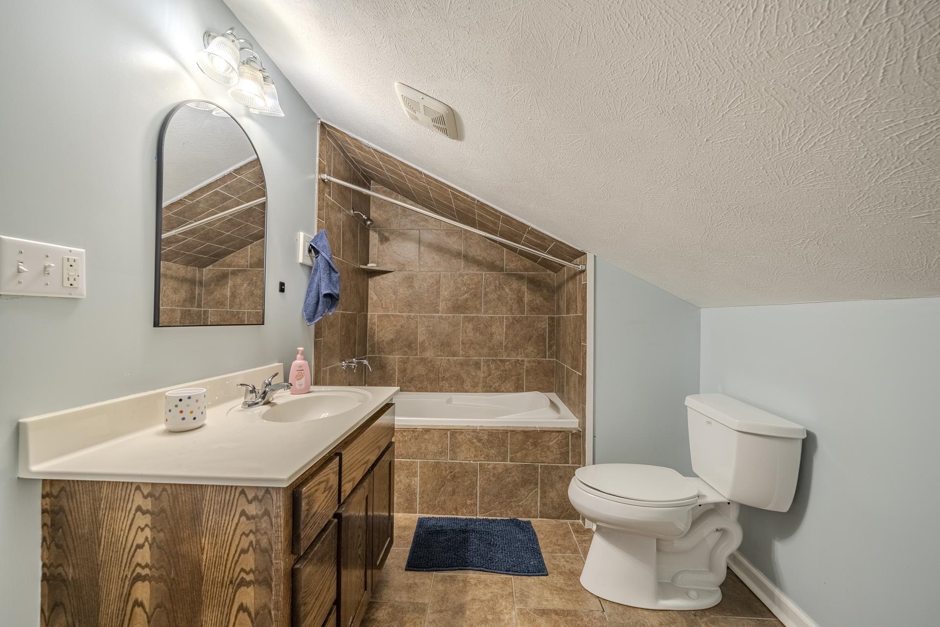 40 Suzy Cv Property Photo 21