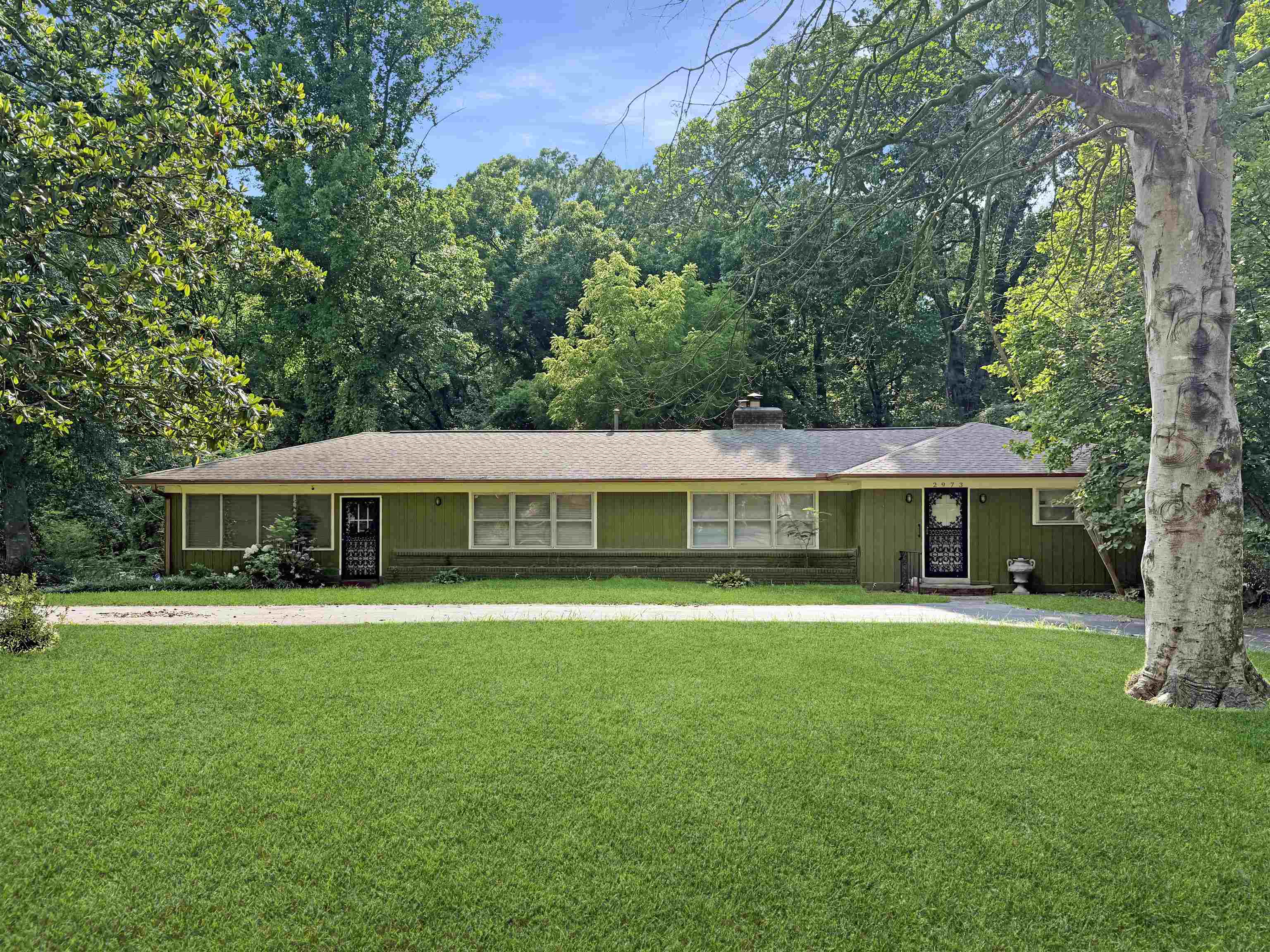 2973 WINDERMERE RD Property Photo 1